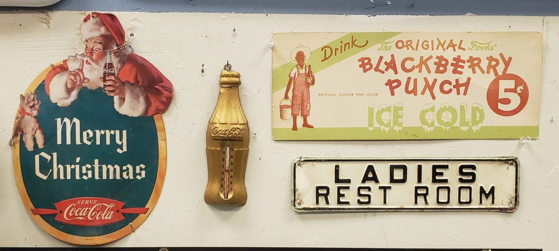 Advertising Sign Lot (1 of 4)