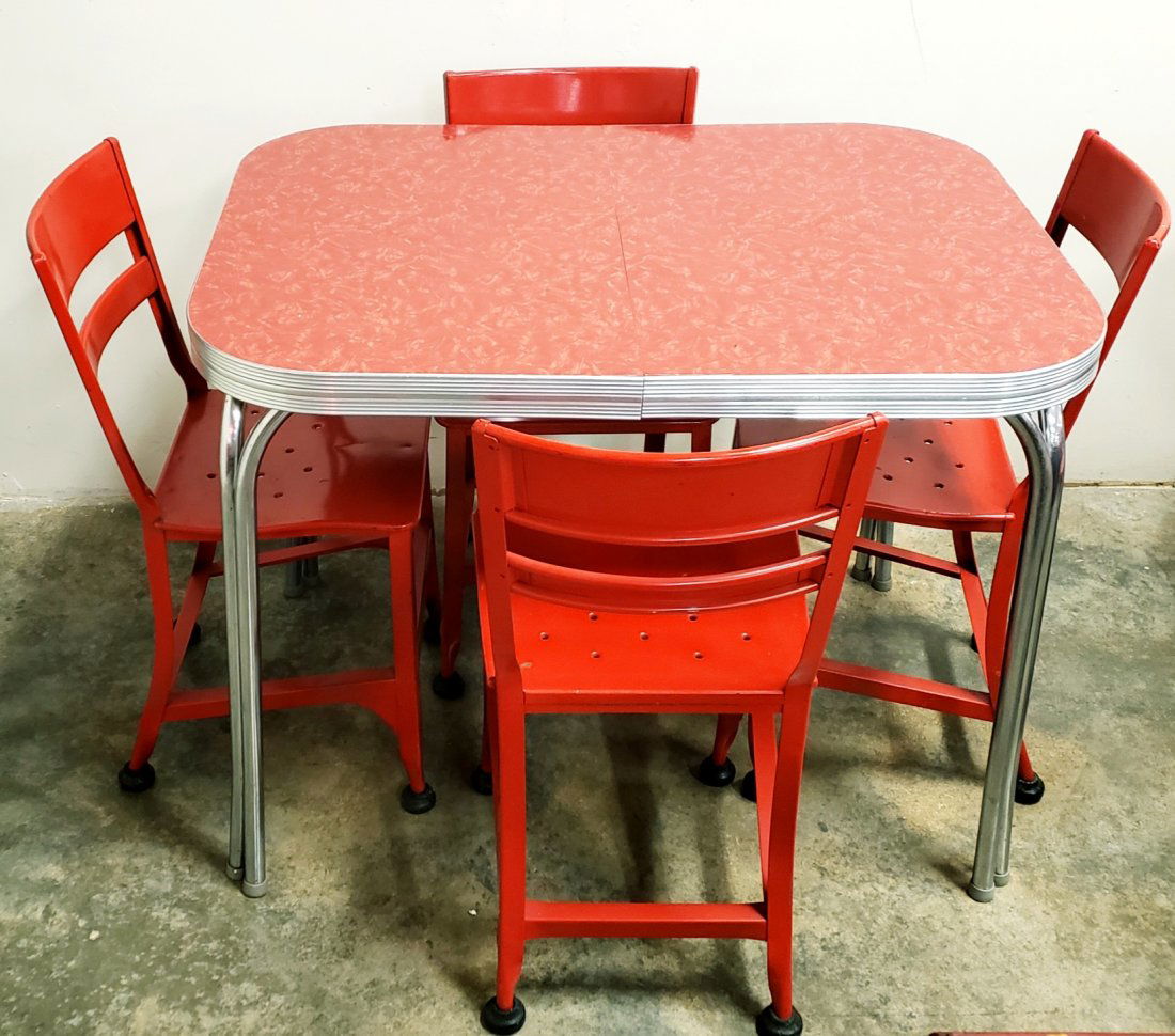 Diner Table with 4 Red Chairs (1 of 2)