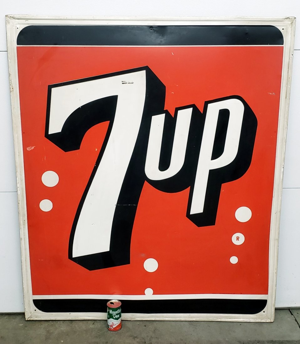Large Embossed 7up tin sign (1 of 5)