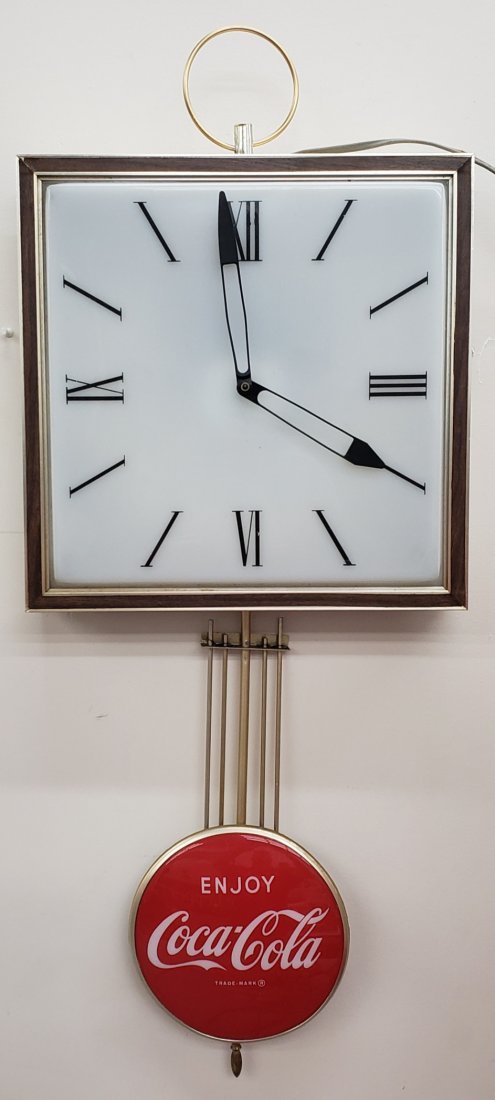 Rare Enjoy Coca Cola Light Up Pendulum Clock (1 of 2)