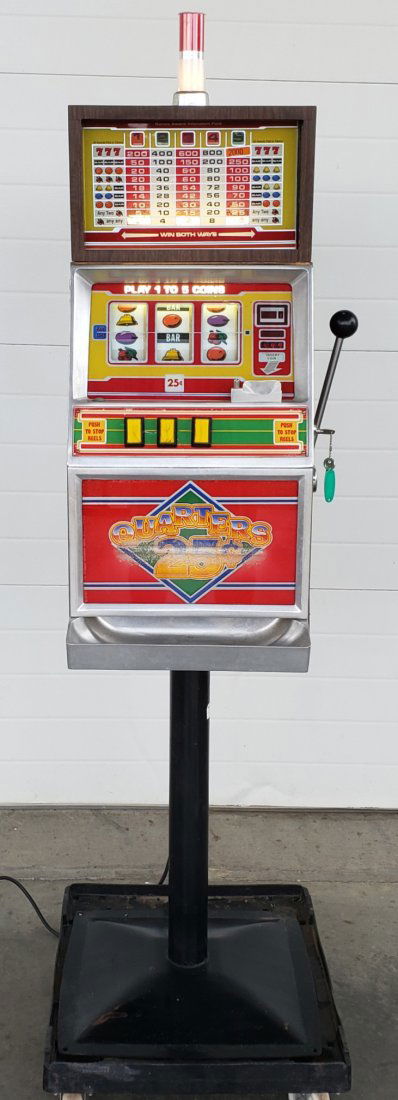 25 Cent Slot Machine (1 of 5)