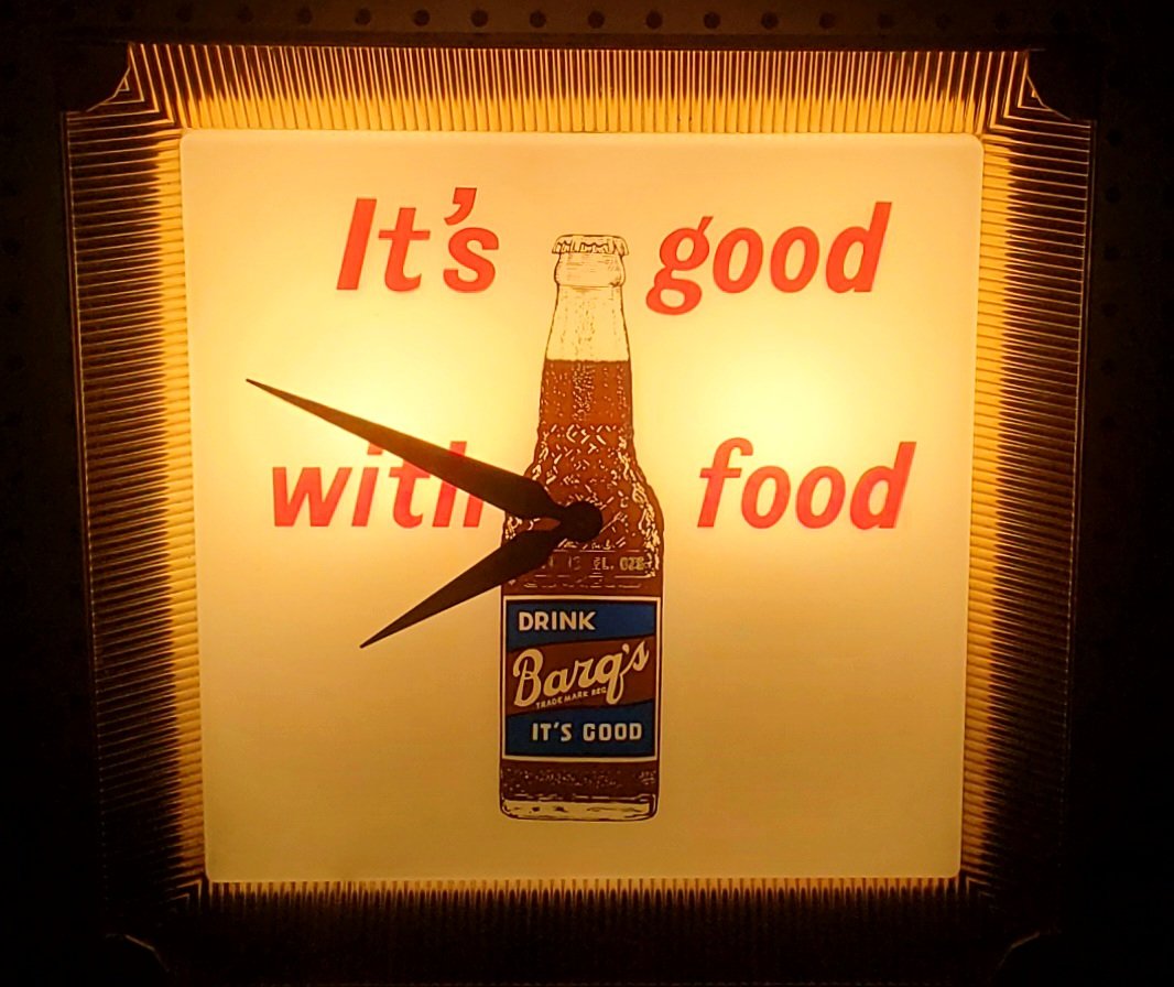 Barq's Root Beer Clock (1 of 2)