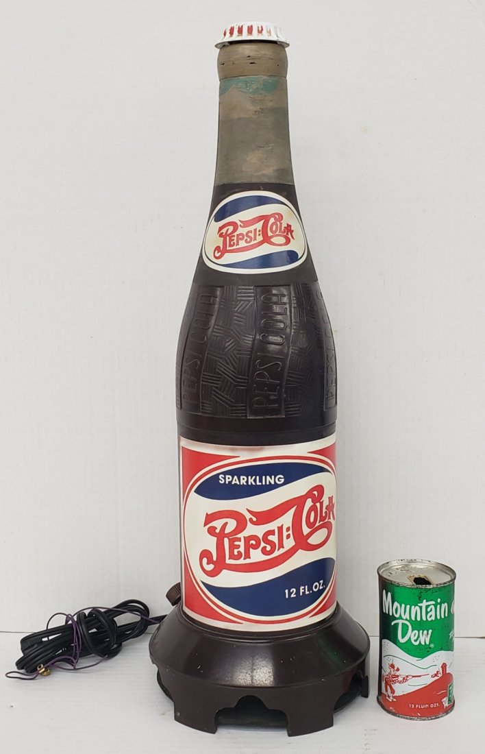 1947 Pepsi Cola Bottle Tube Bakelite Radio (1 of 4)
