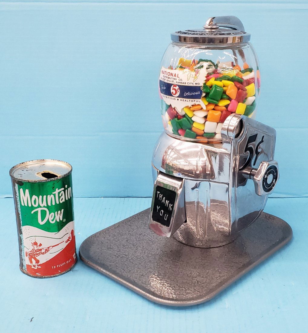 Atlas 5 cent Peanut/Gumball Machine (1 of 7)