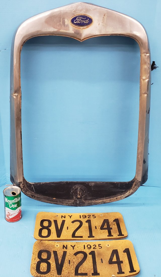 1930's Ford Grill Shell & 2 1925 Paper Tags (1 of 5)