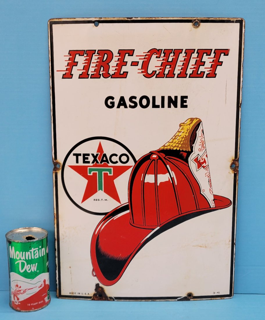1941 Texaco Fire Chief Porcelain Pump Plate (1 of 3)