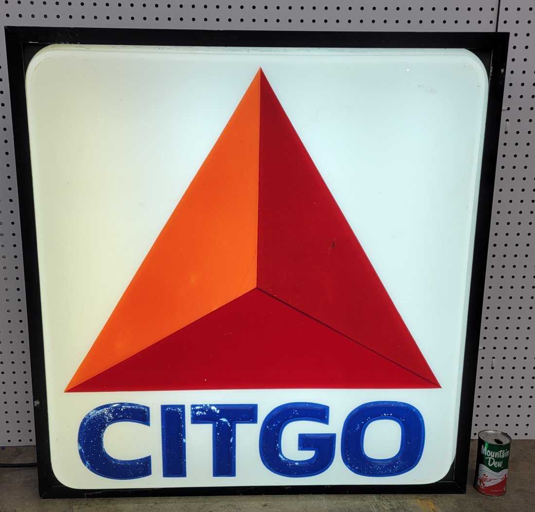 Citgo Embossed Dealership Light Up Sign (1 of 5)