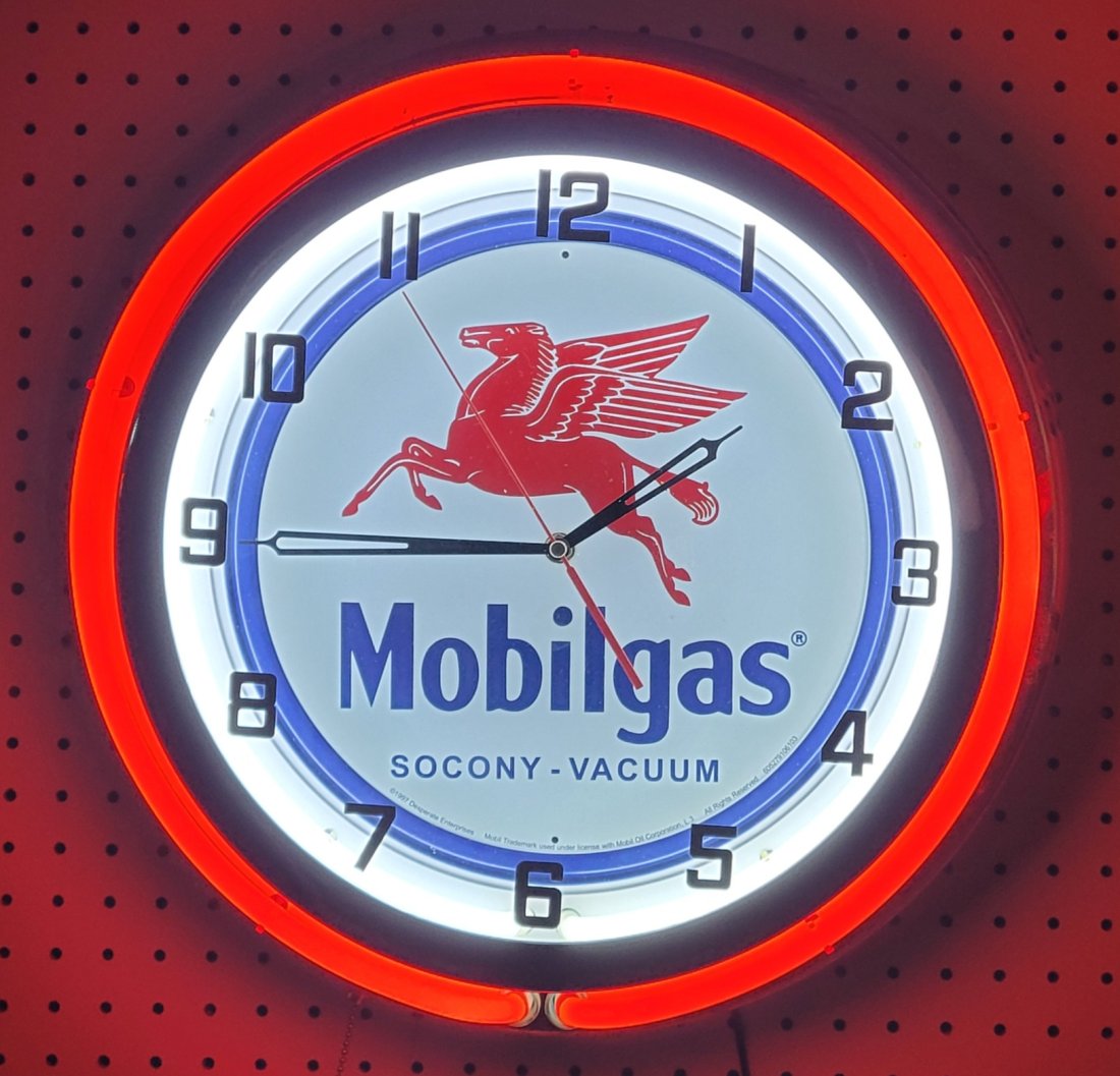 1997 Mobilgas Neon Clock (1 of 3)