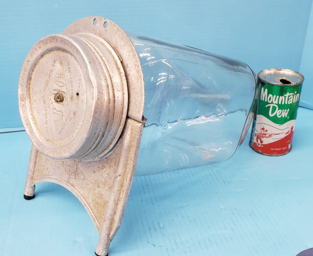 Aridor Country Store Candy Jar (1 of 4)