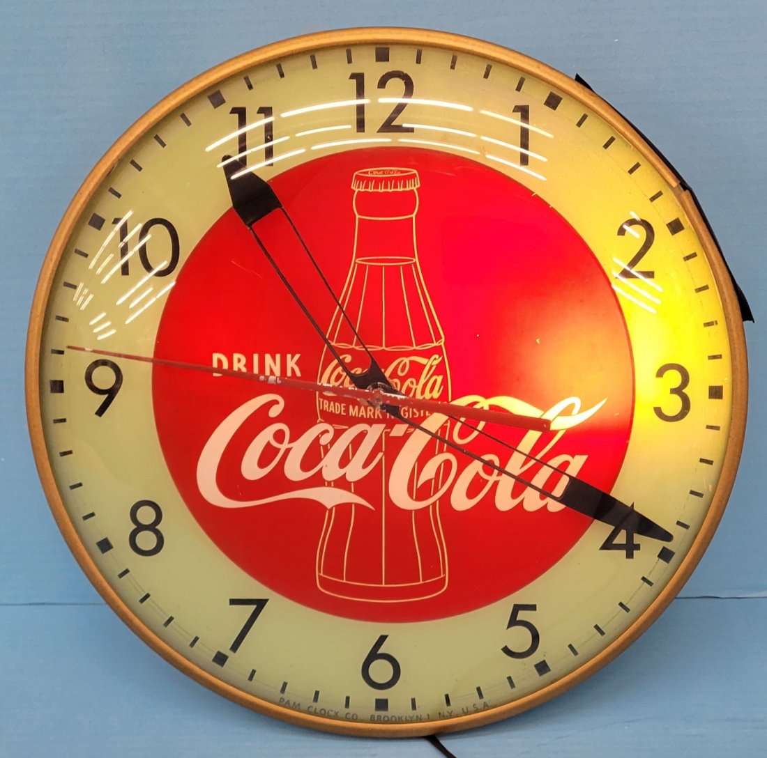 Drink Coca Cola Round Pam Clock (1 of 5)