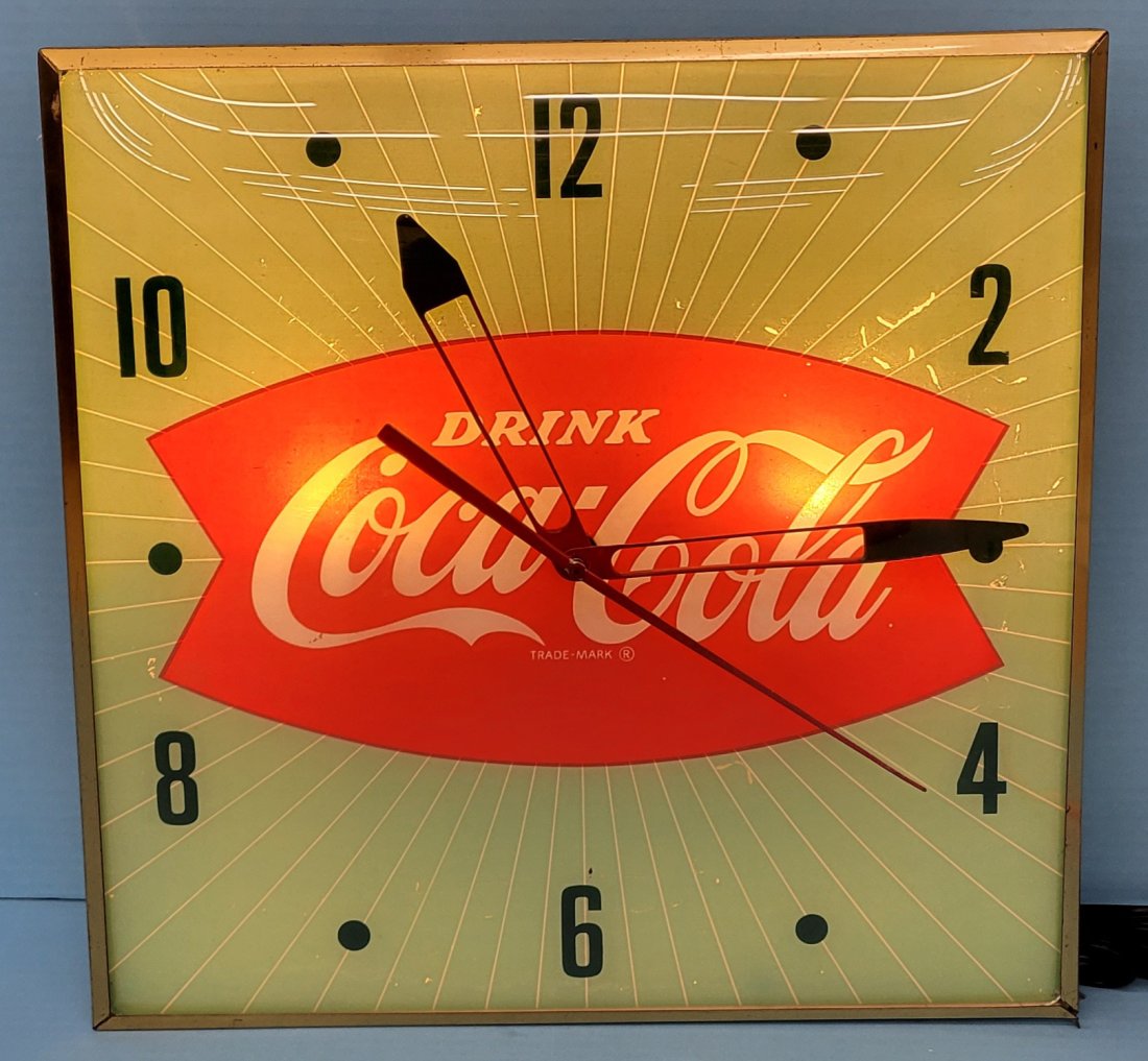 Drink Coca Cola Fishtail Light Up Clock (1 of 3)