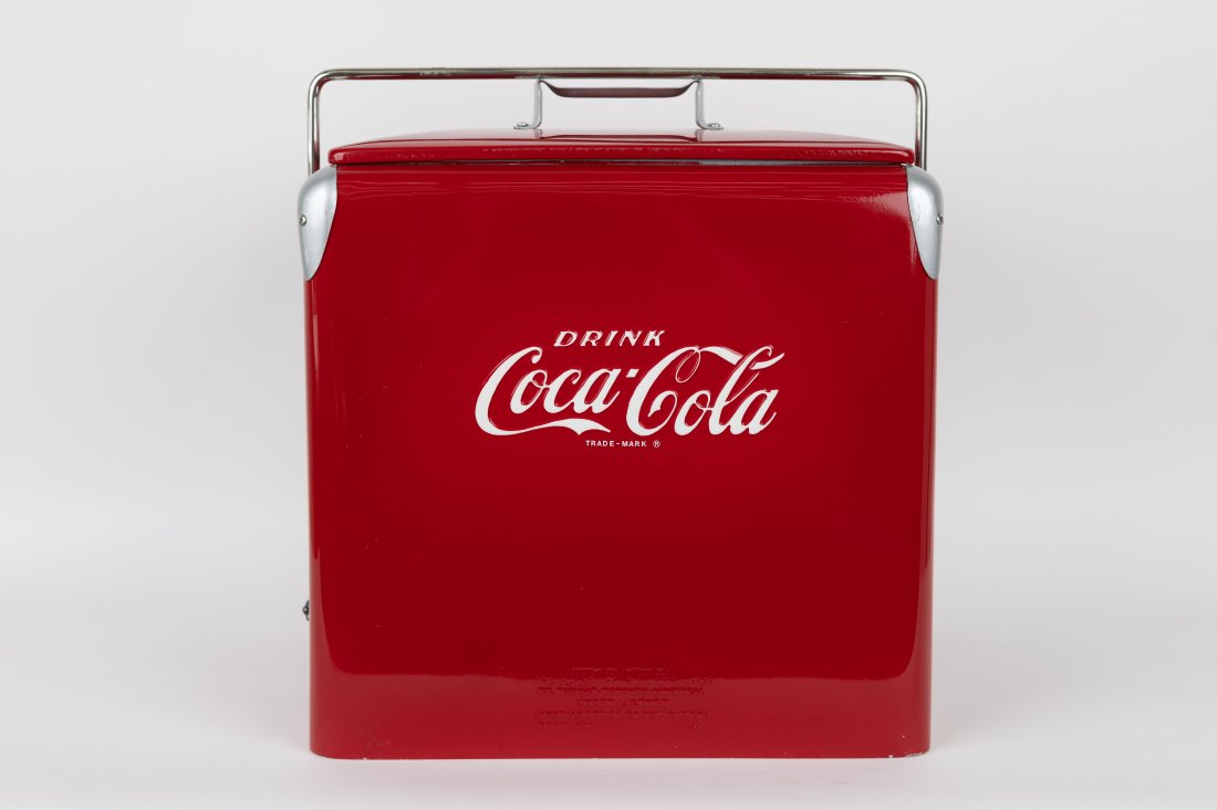 Restored Coca Cola pinic cooler (1 of 4)