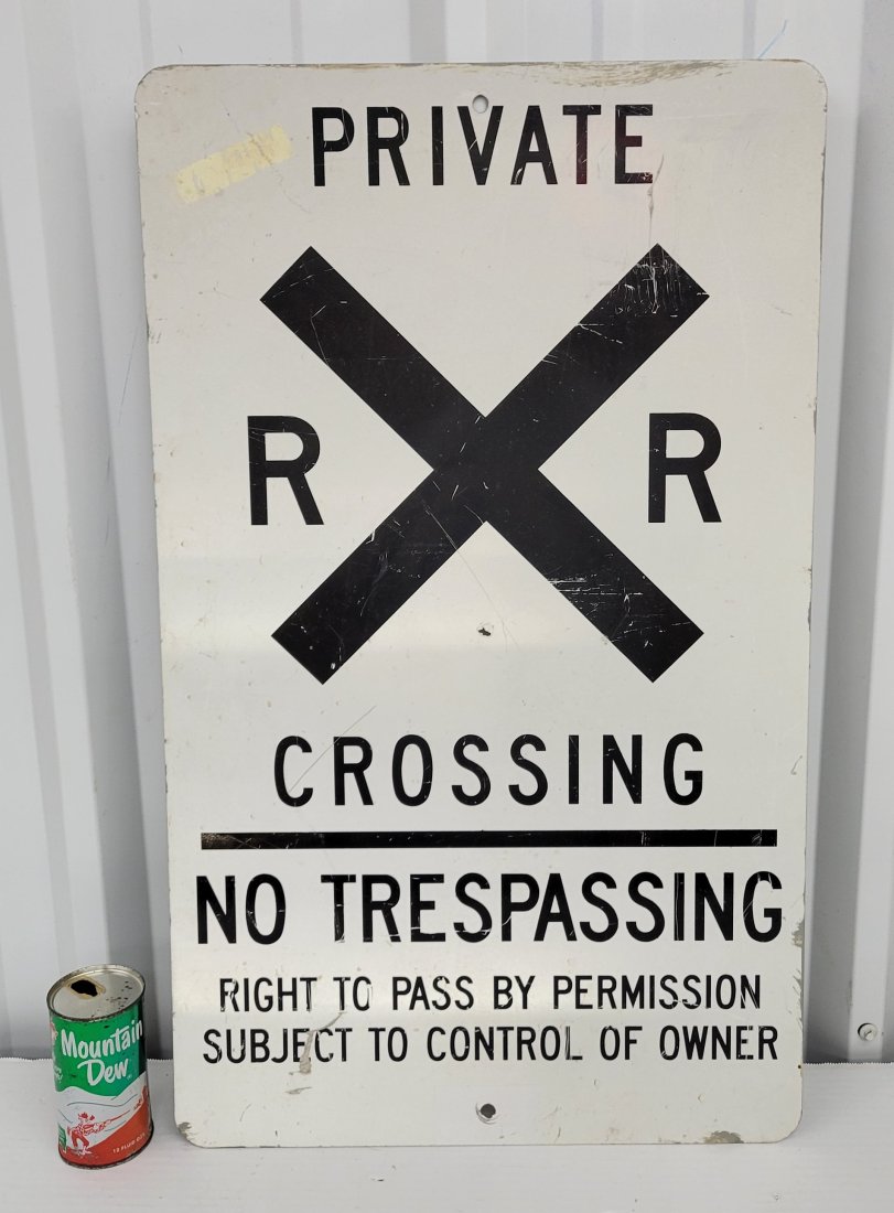 Private Railroad Crossing sign (1 of 2)