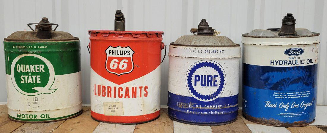 5 gallon cans Quaker State, Phillips 66, Pure, and Ford (1 of 2)