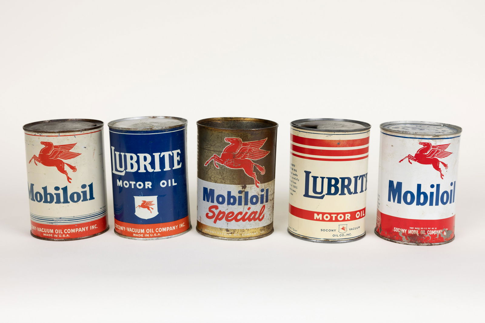 Lot of 5 Socony-Vacuum Mobiloil Motor Oil 1 Quart Cans (1 of 2)