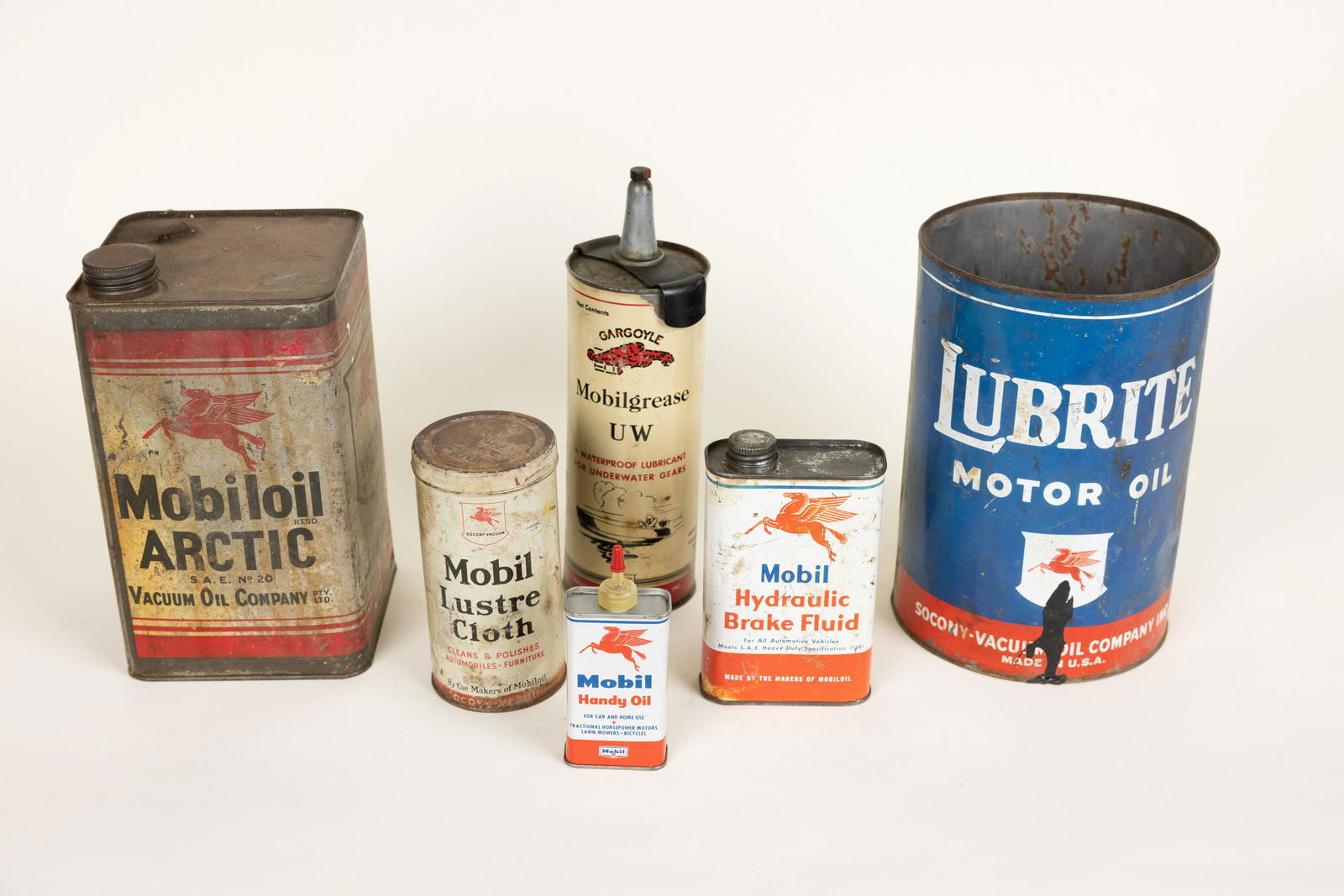 Lot of 6 Assorted Mobil Socony-Vacuum Cans (1 of 2)