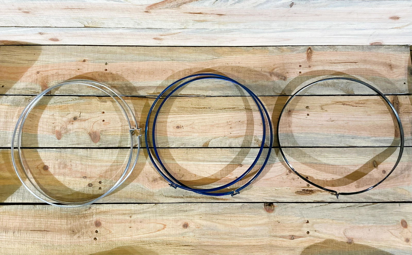 Lot of 5 Gill Gas Globe Rings Bands (1 of 4)