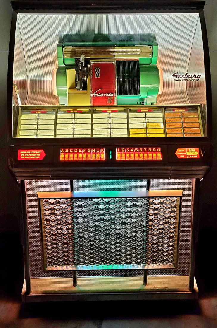 Seeburg 100j 45rpm Jukebox