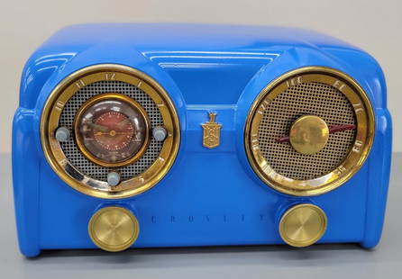 Crosley Clock Radio D-25: 13" x 6.5" x 7.5"h Restored working clock radio in excellent condition. *PLEASE NOTE, THERE IS ONLY ONE WAY TO PAY FOR ONLINE ITEMS IN THIS AUCTION WHICH IS THROUGH LIVE A