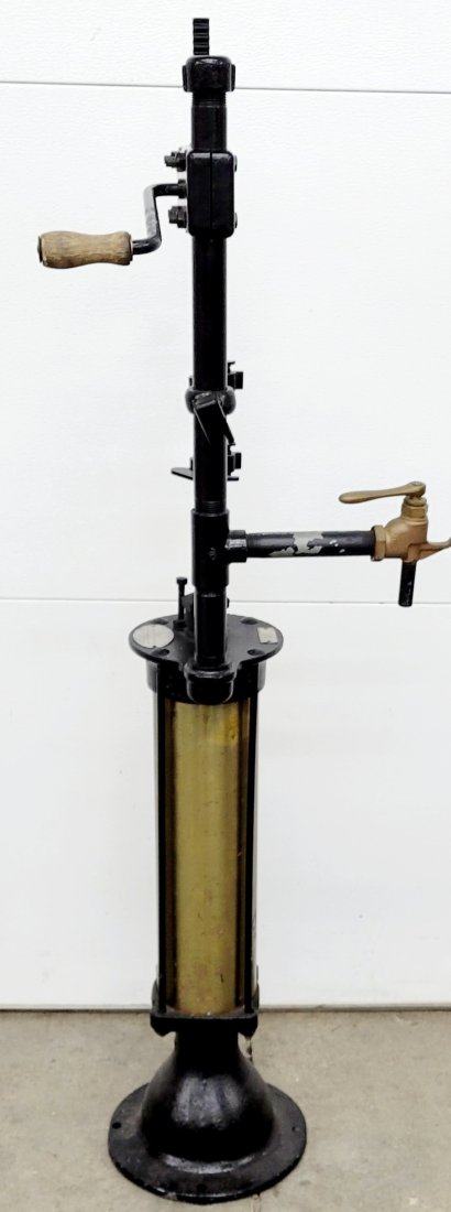 Gilbert & Barker Self Measuring Pump (1 of 3)
