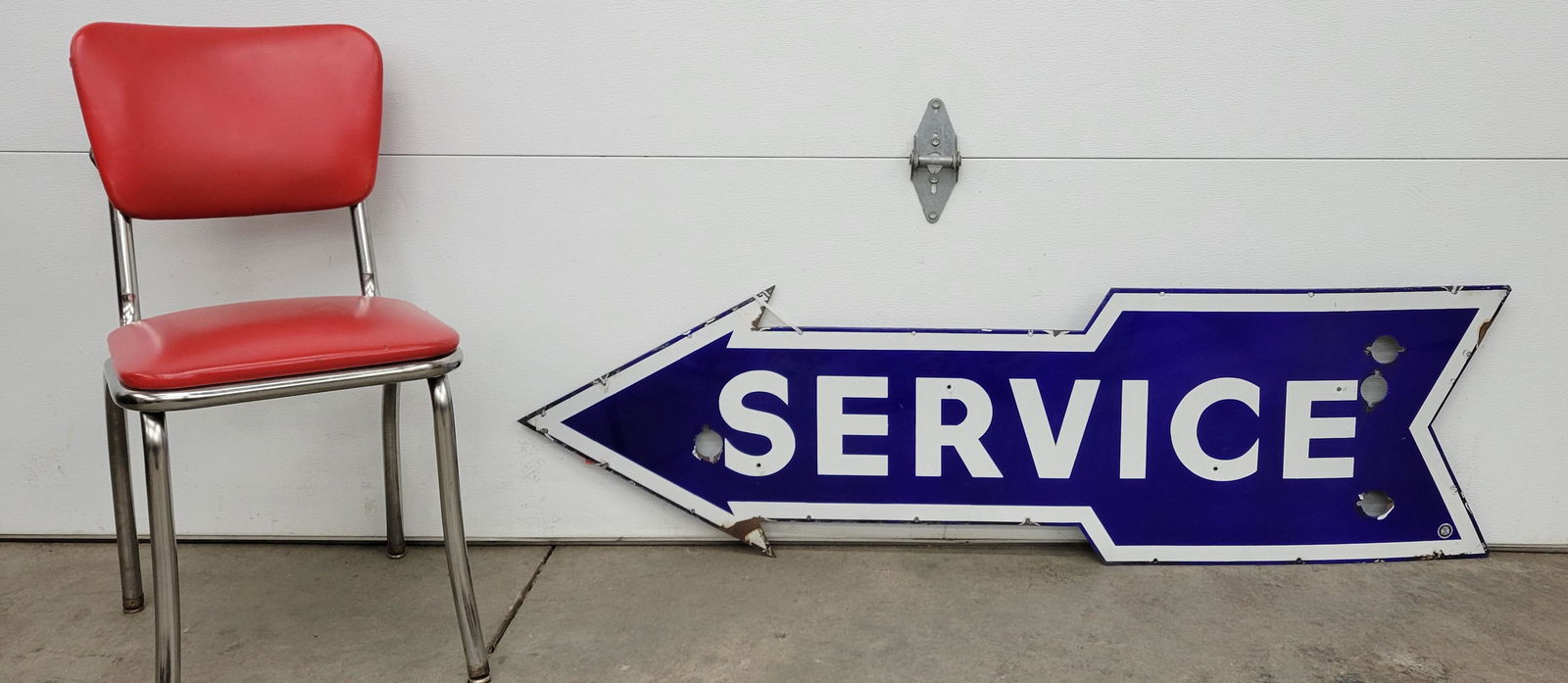 Ford Service Porcelain Arrow Neon Sign (No Neon) TAC (1 of 5)