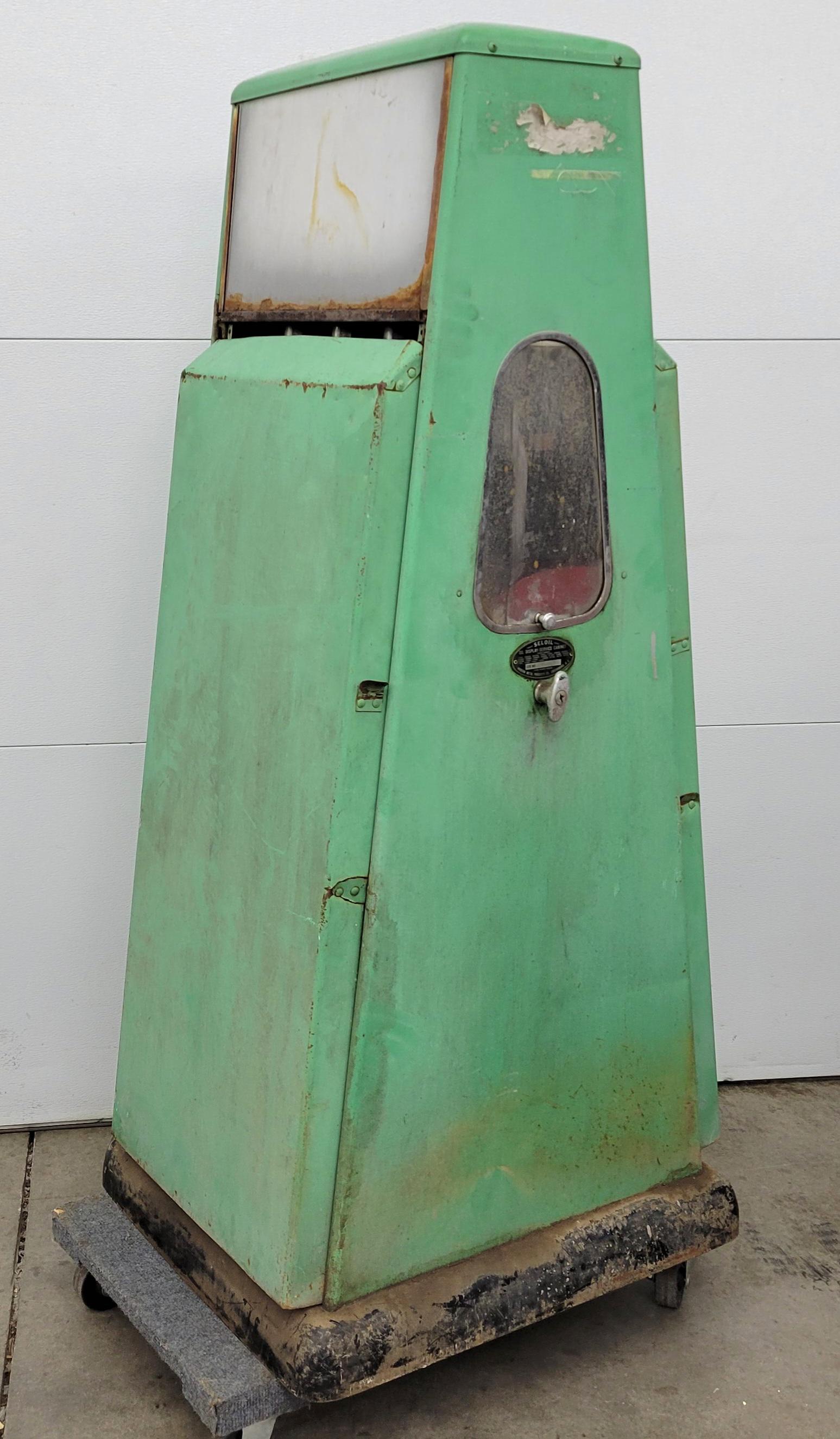 Seloil Oil Display Service Cabinet (1 of 4)