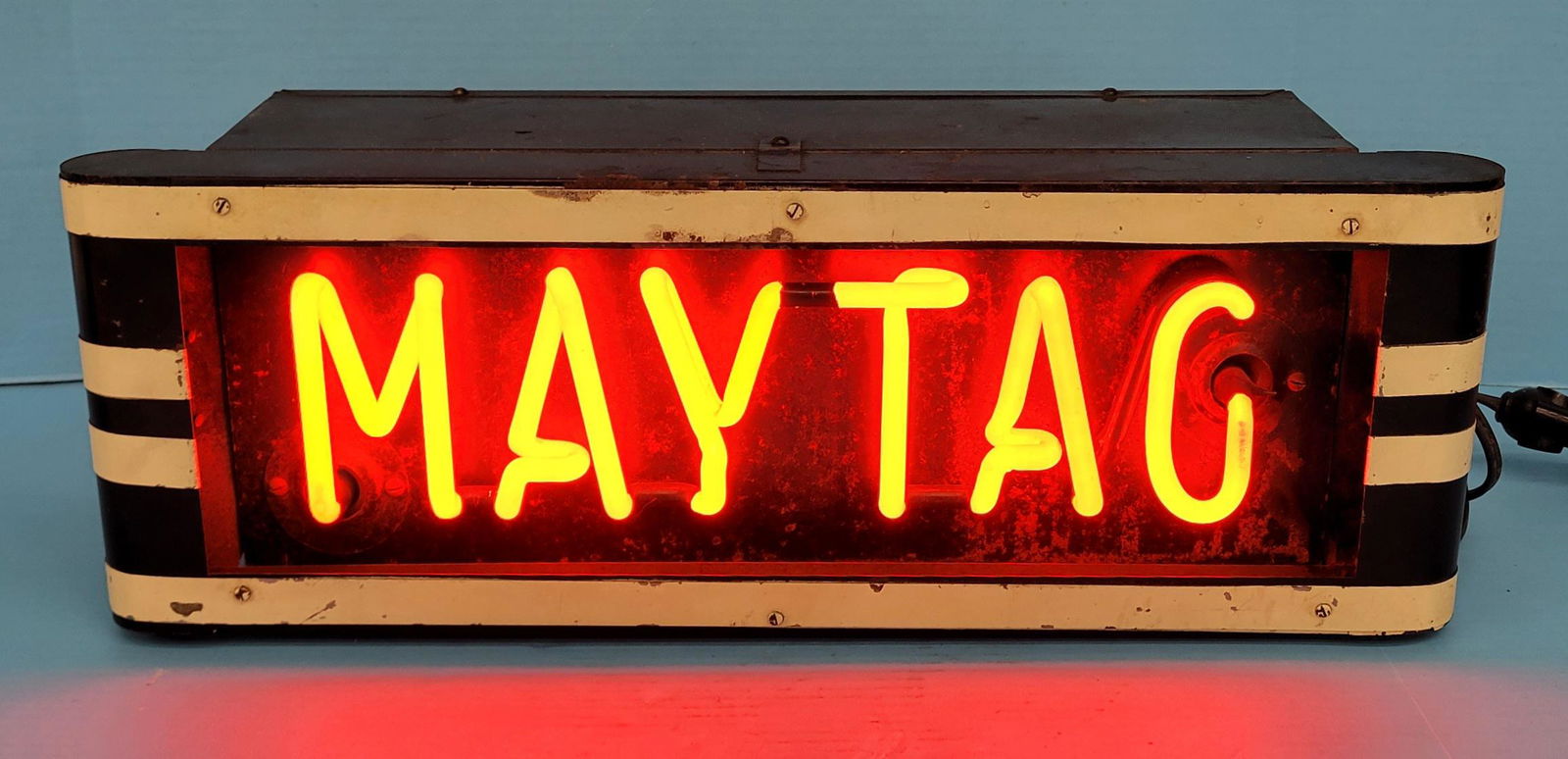 Maytag Neon Sign with Art Deco Can (1 of 5)