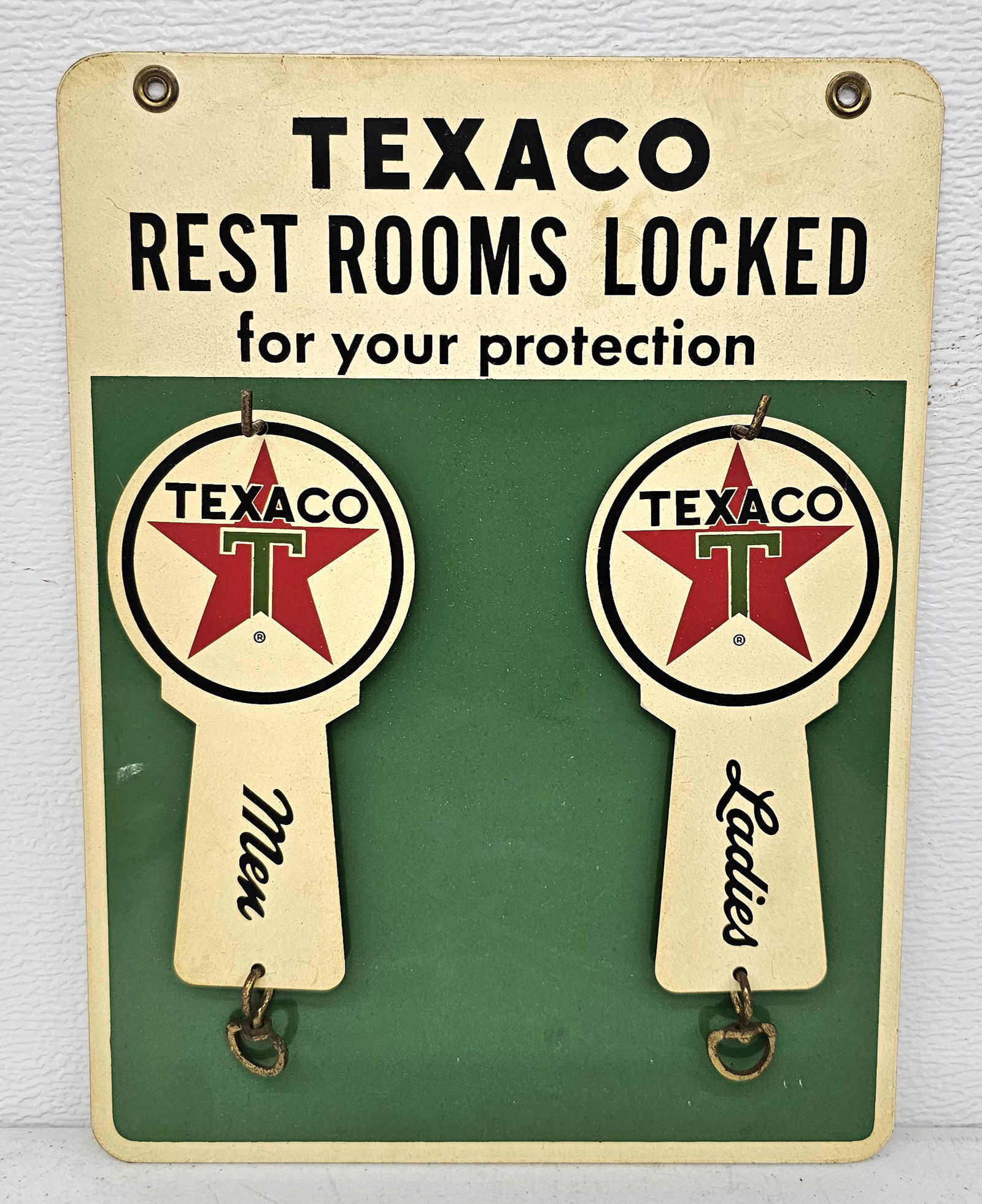 Texaco Restrooms Double Sided Tin Sign With Original Key Fobs (1 of 3)