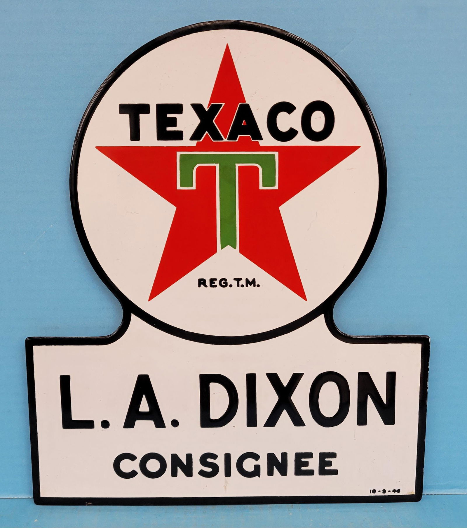 Texaco L.A. Dixon Consignee Porcelain Key Hole Sign (1 of 3)