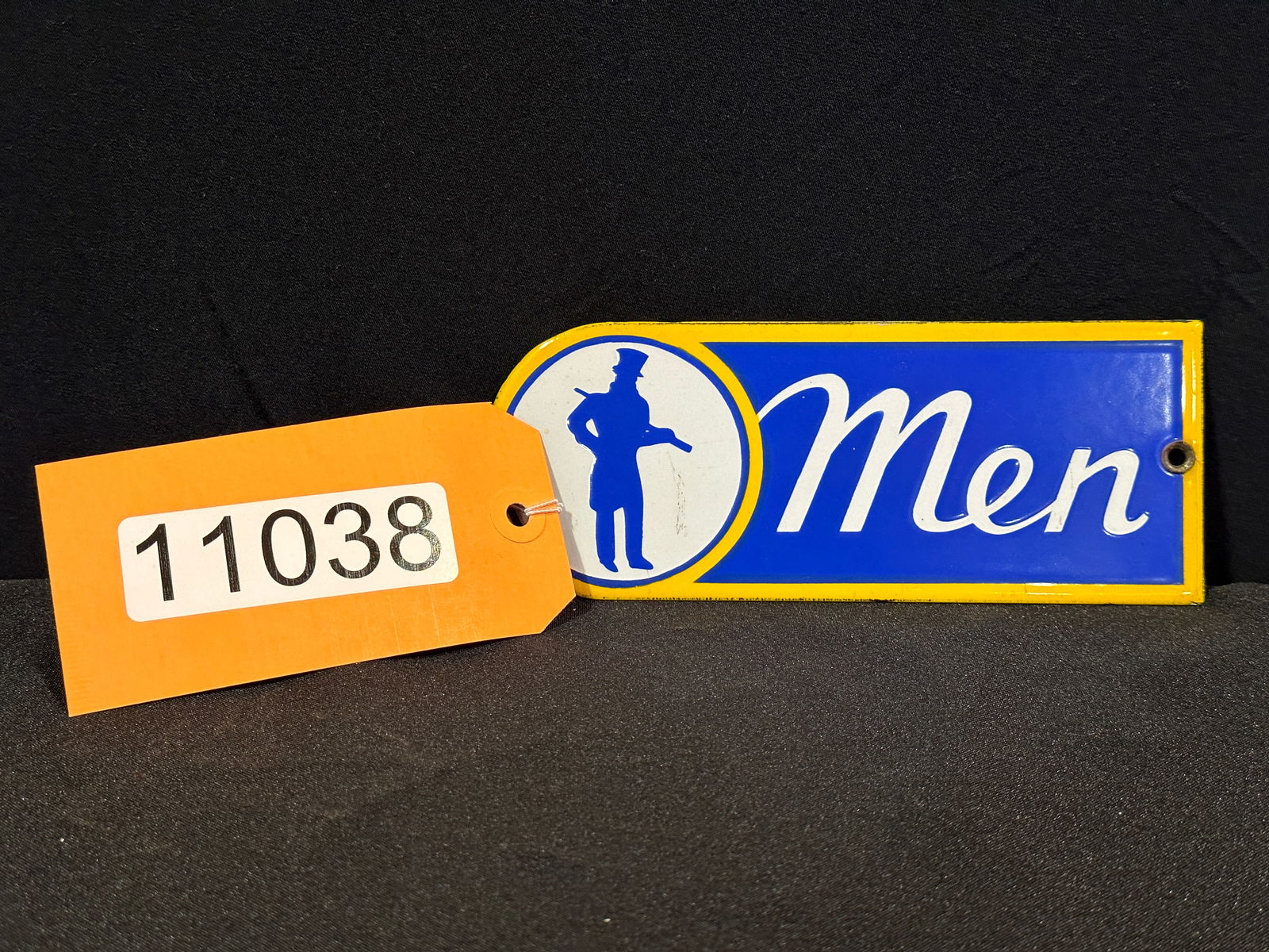 Sunoco Rest Room Colonial Men Porcelain Sign man (1 of 2)