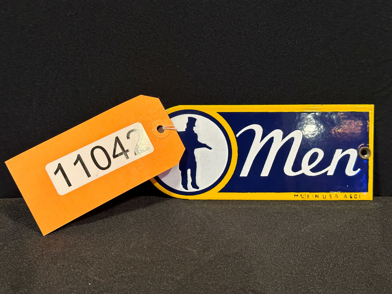 Sunoco Rest Room Colonial Men Porcelain Sign Man (1 of 2)