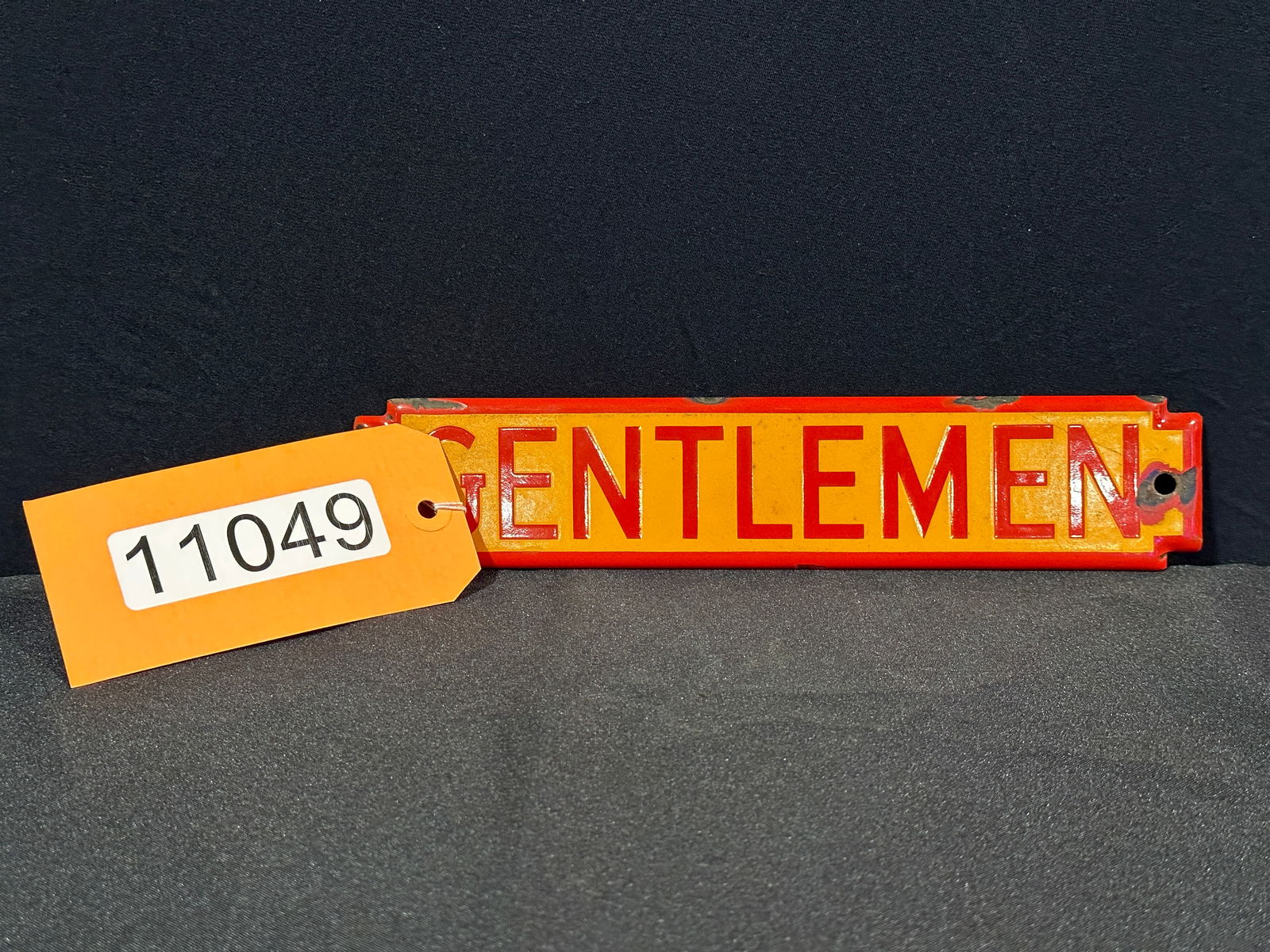 Shell Porcelain Gentleman restroom sign men (1 of 2)