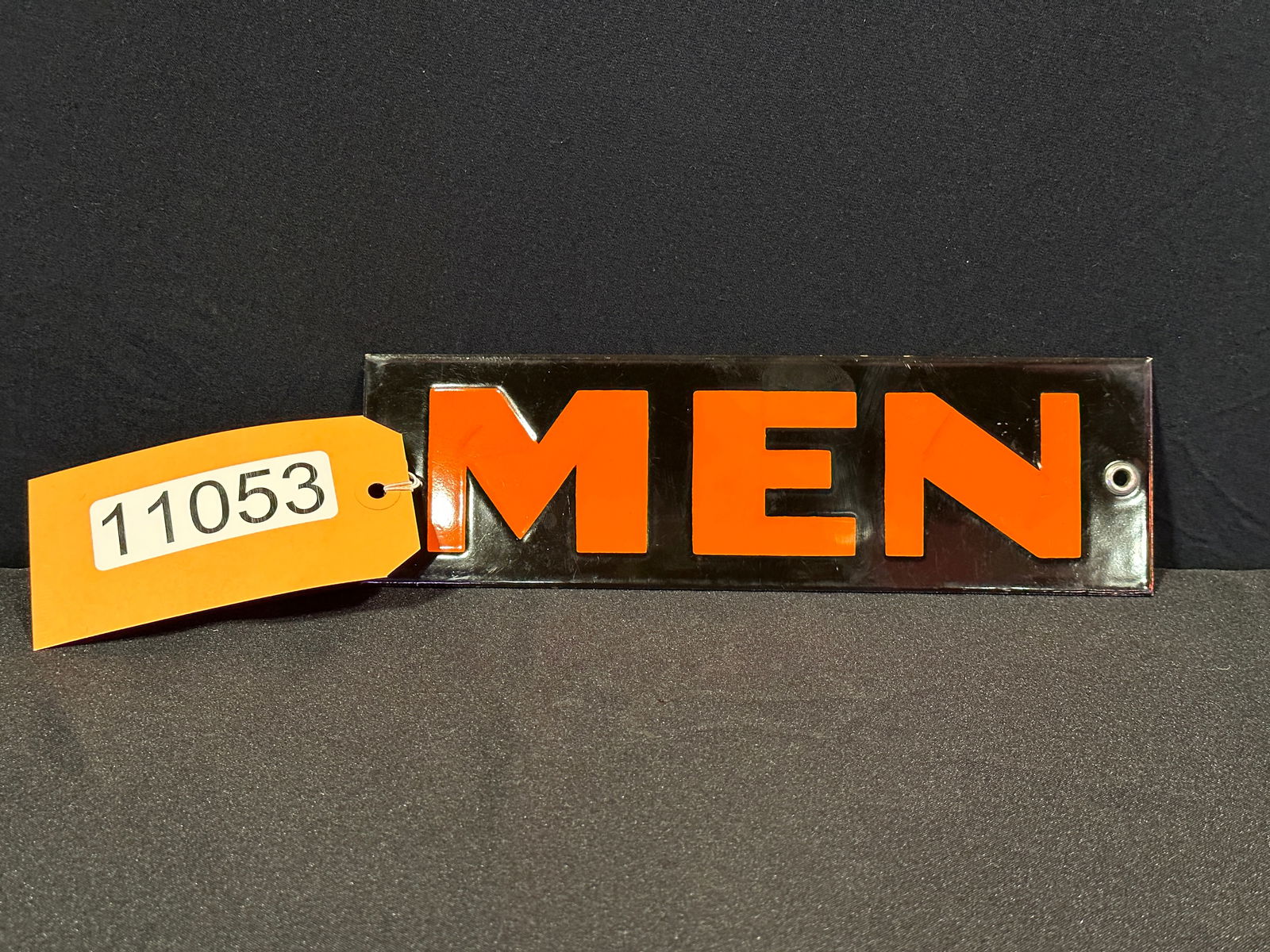 Men porcelain restroom sign (1 of 2)