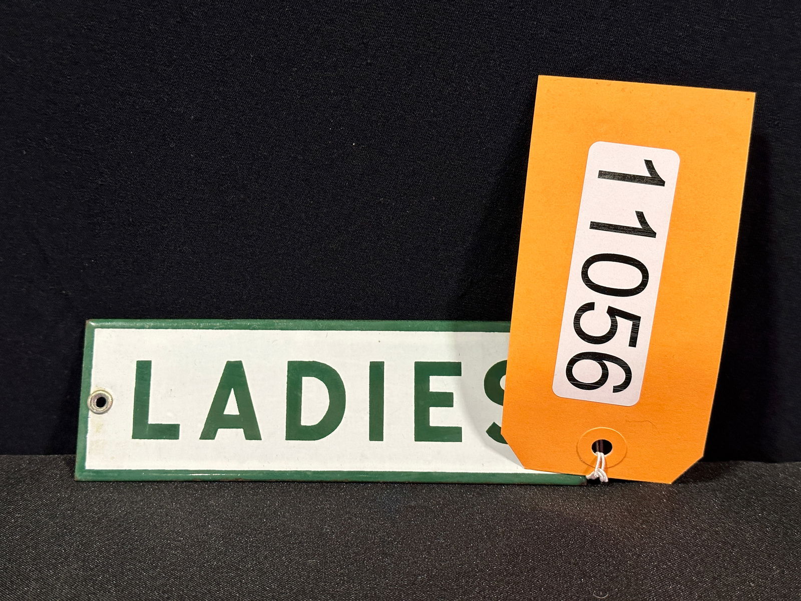 Ladies porcelain restroom sign (1 of 2)