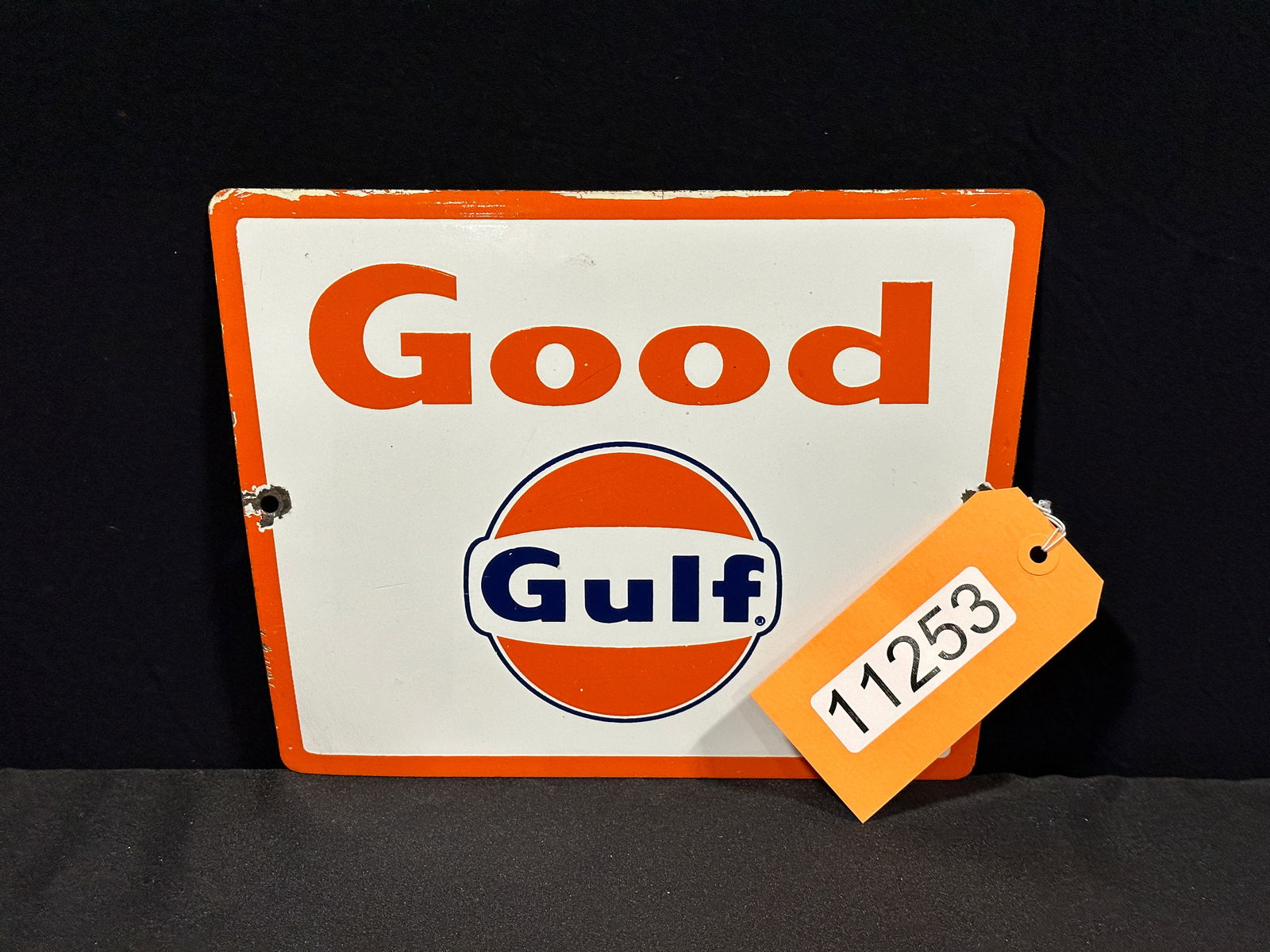 Good Gulf gas porcelain pump plate sign (1 of 2)