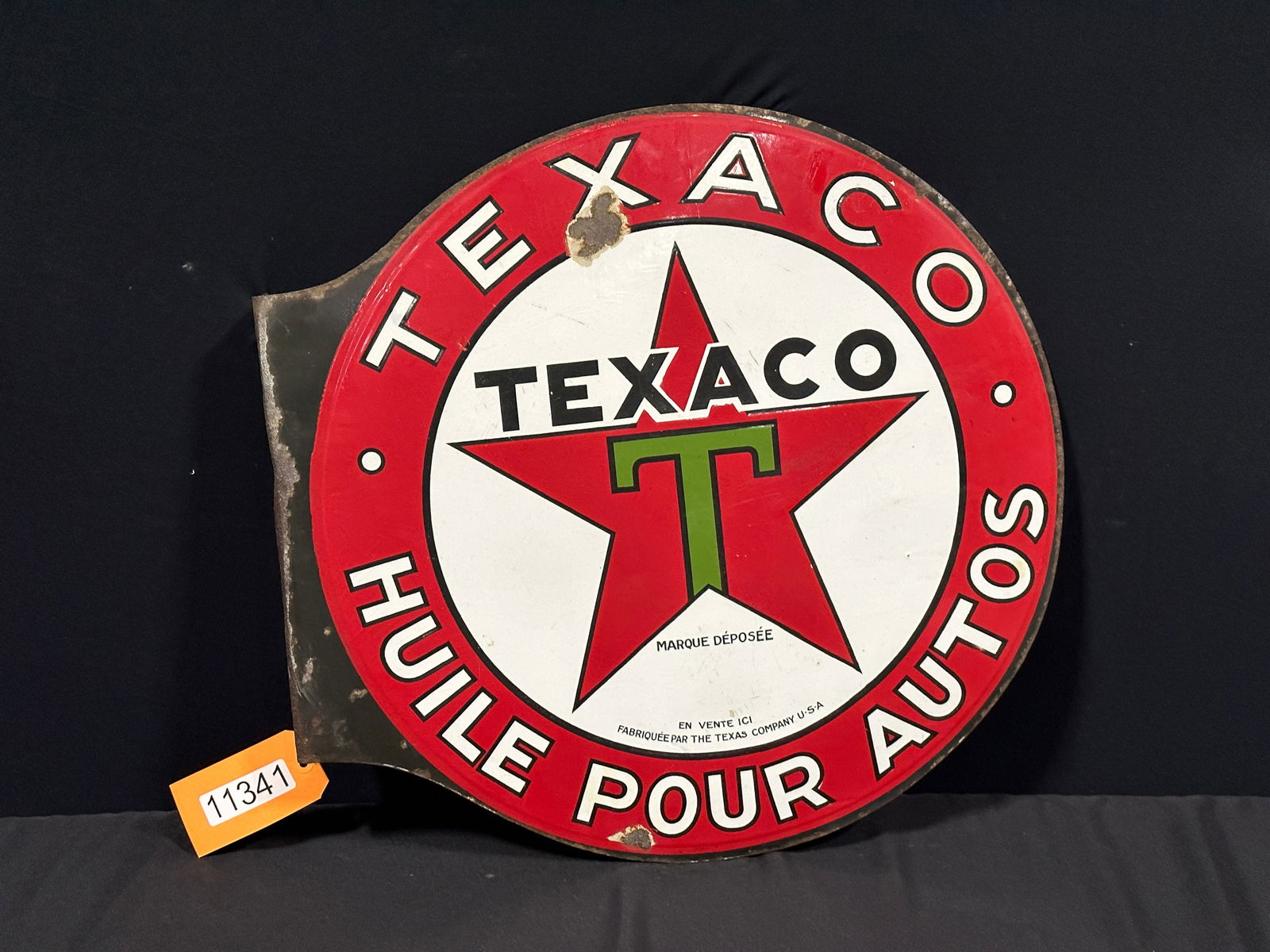 Texaco Huile Pour Autos porcelain flange sign (1 of 2)