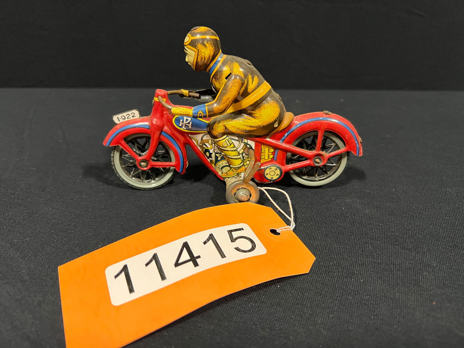 Paya Tin metal motorcycle wind up toy (1 of 4)