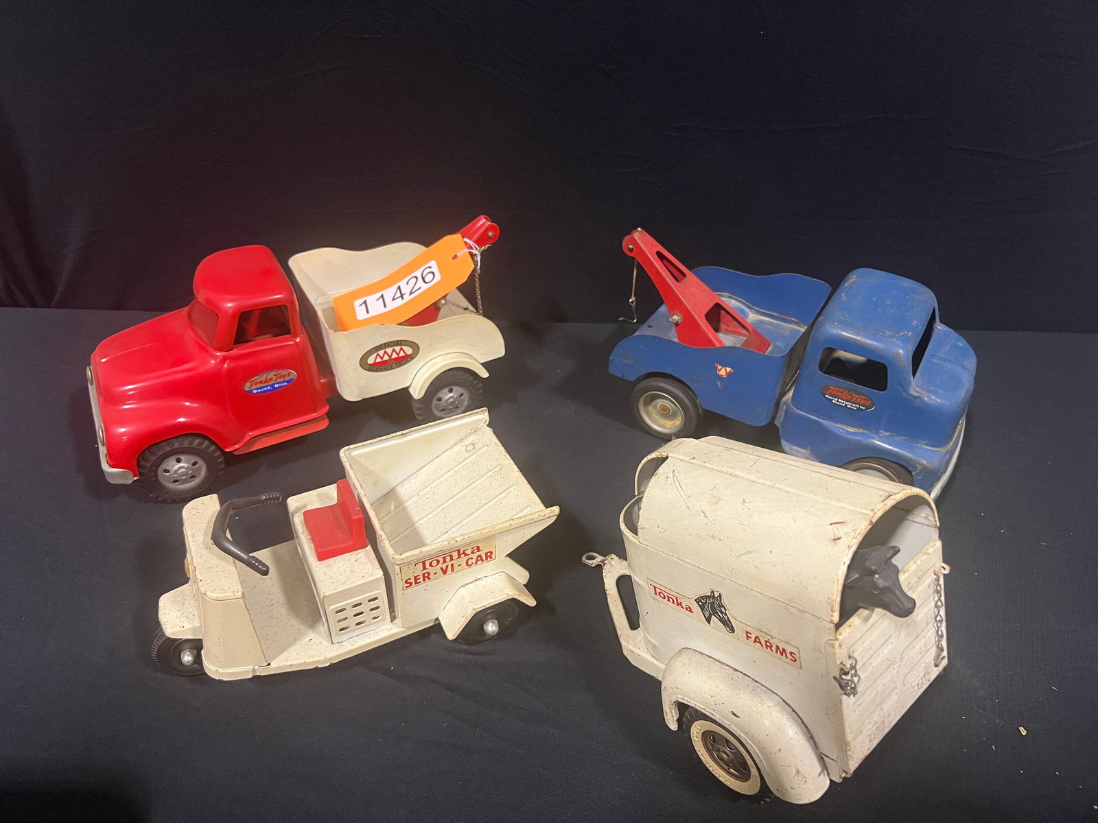 Metal craft tonka truck Service car farms metal toy (1 of 3)