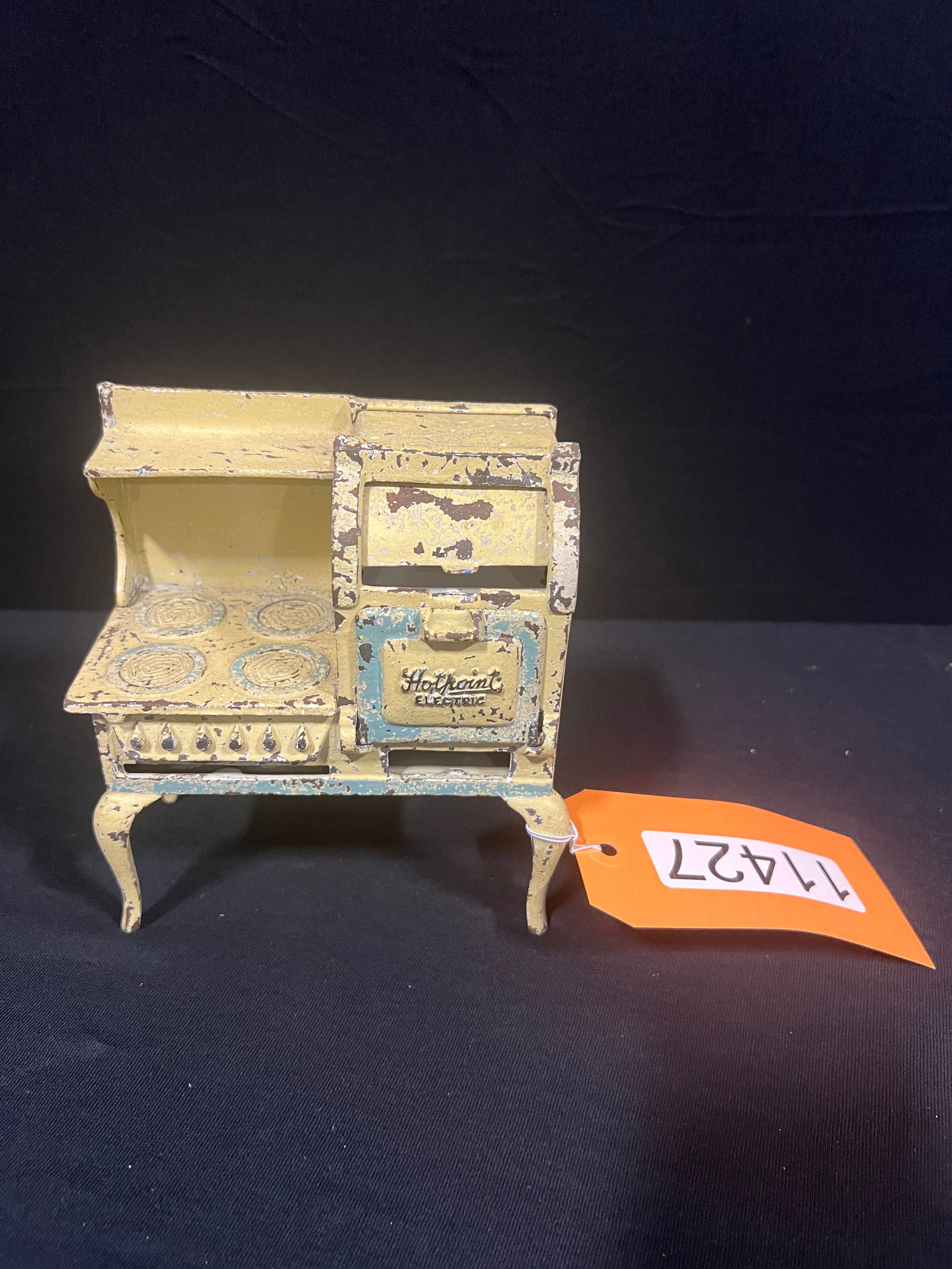 Arcade Manufacturing hot point electric stove toy (1 of 2)