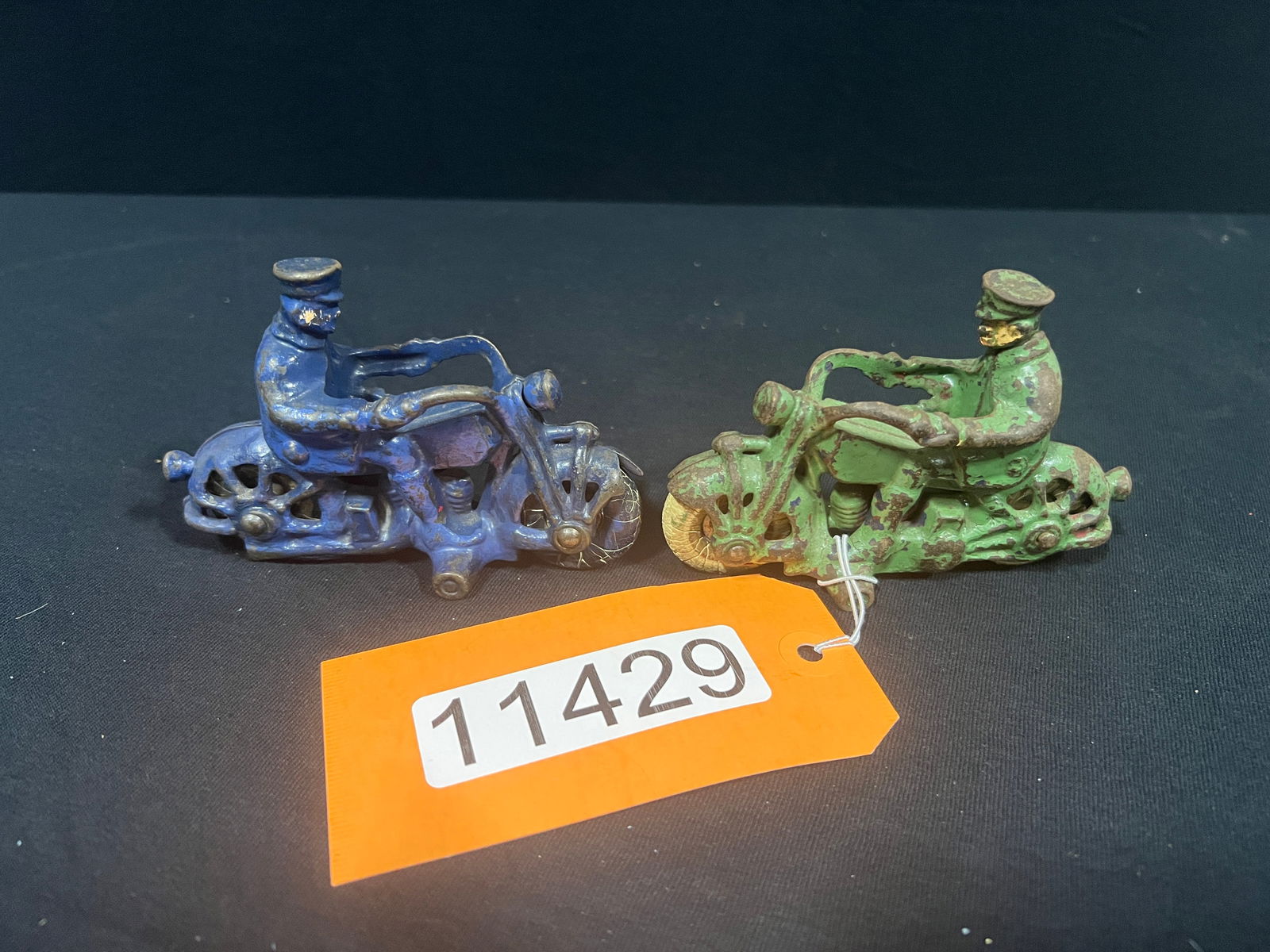 2 Hubley Cast iron motorcycle police blue green toy (1 of 4)