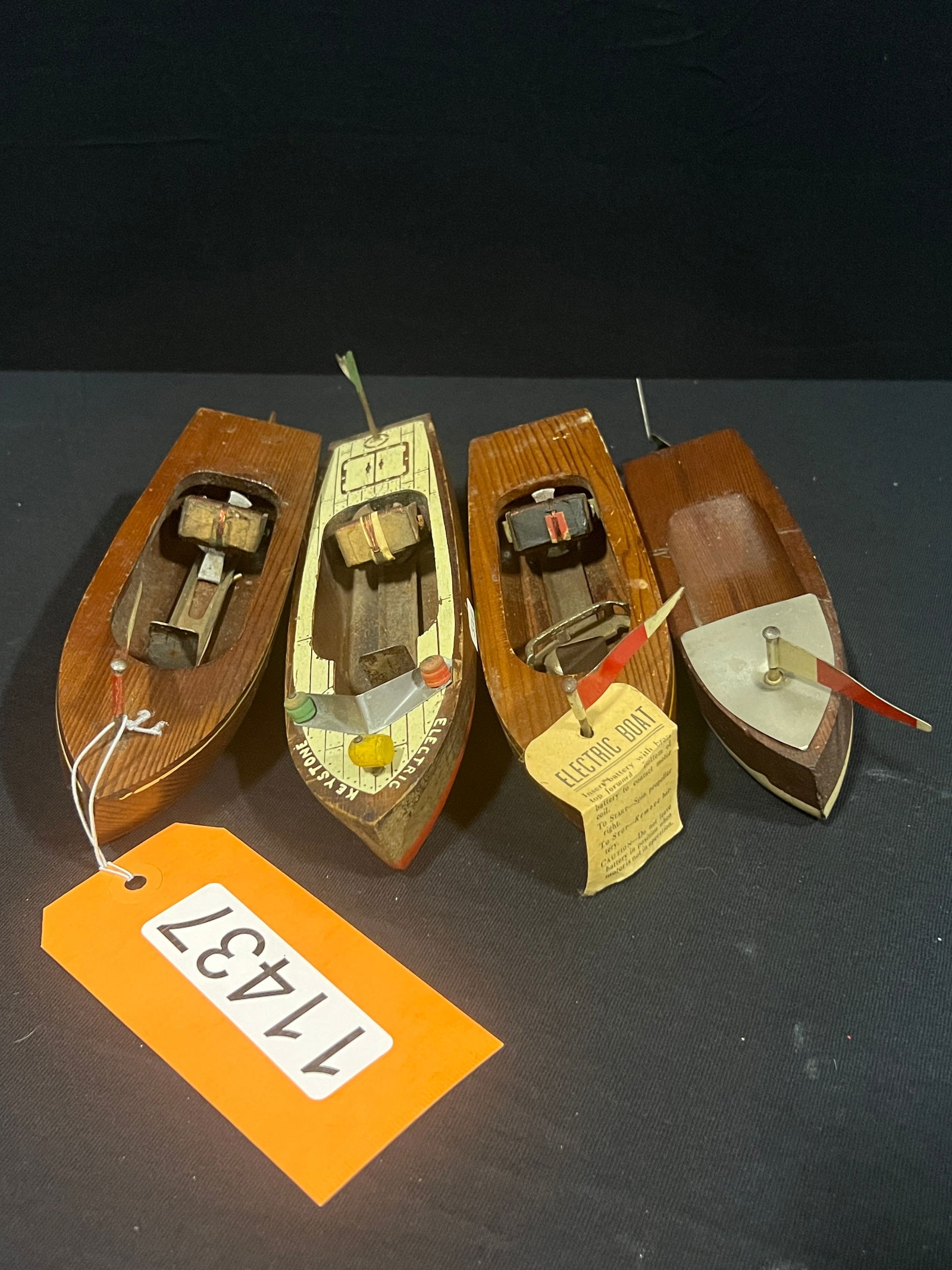 Keystone electric battery wood boat toys (1 of 3)