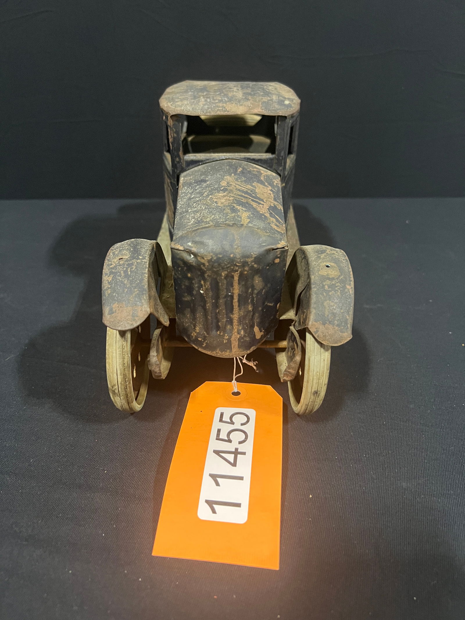 Schieble stamped metal roadster toy Firestone tires (1 of 4)