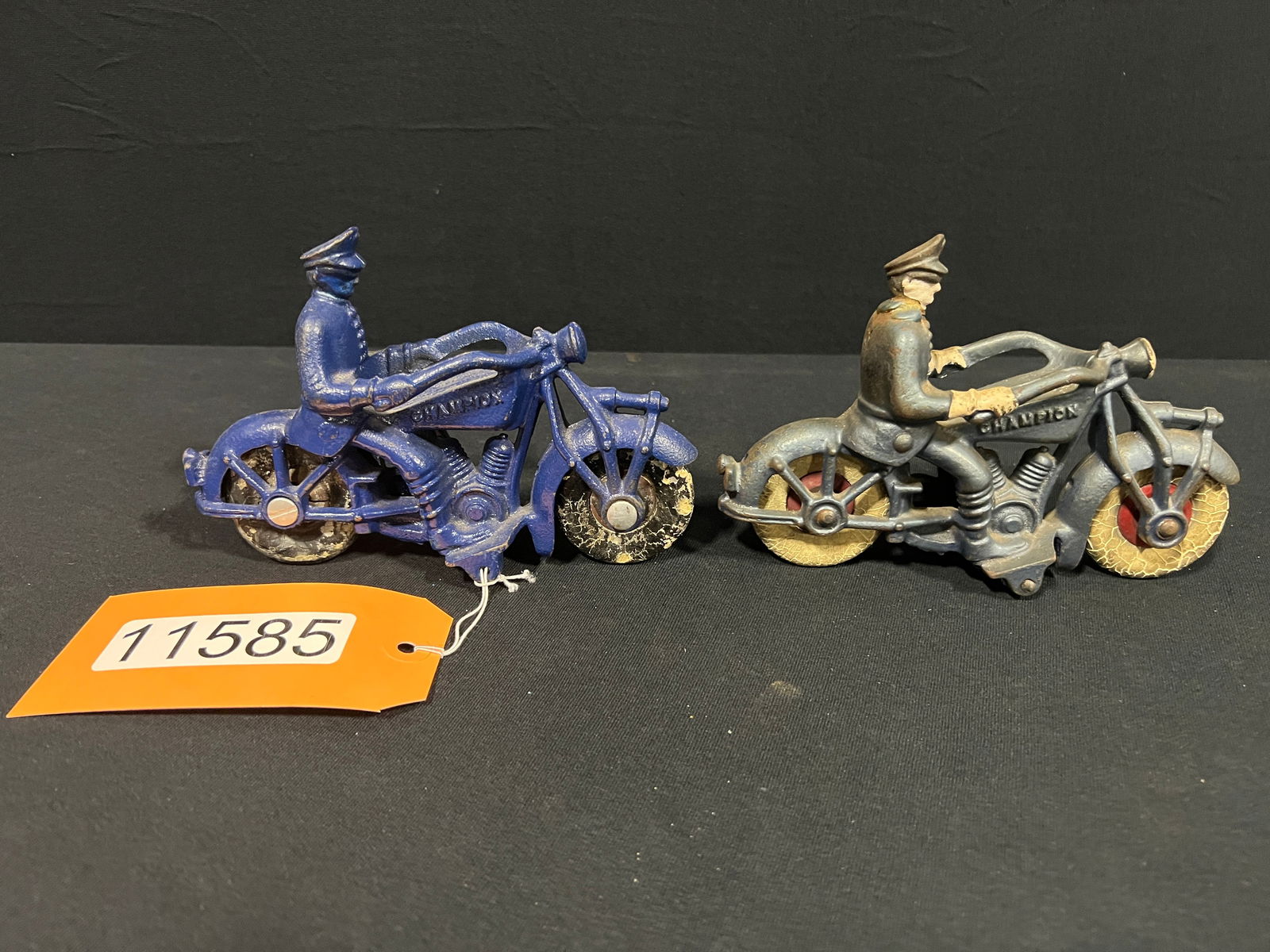 2 Champion cast iron motorcycle bike metal toy 7 (1 of 2)