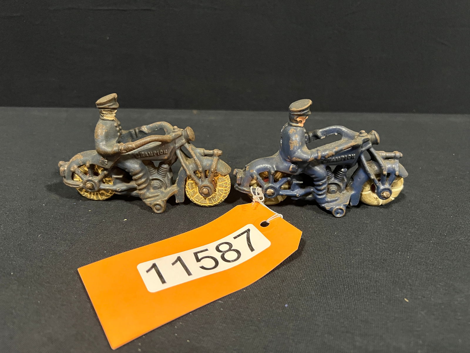2 Champion cast iron motorcycle bike metal toy 5 (1 of 2)