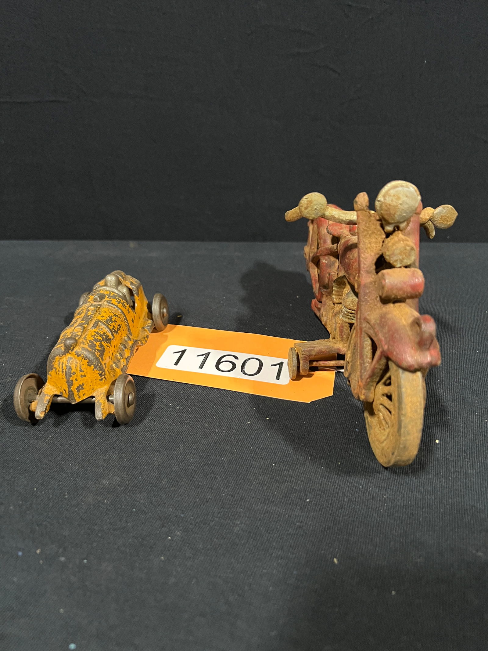 Hubley cast iron motorcycle and speed racer toy (1 of 4)