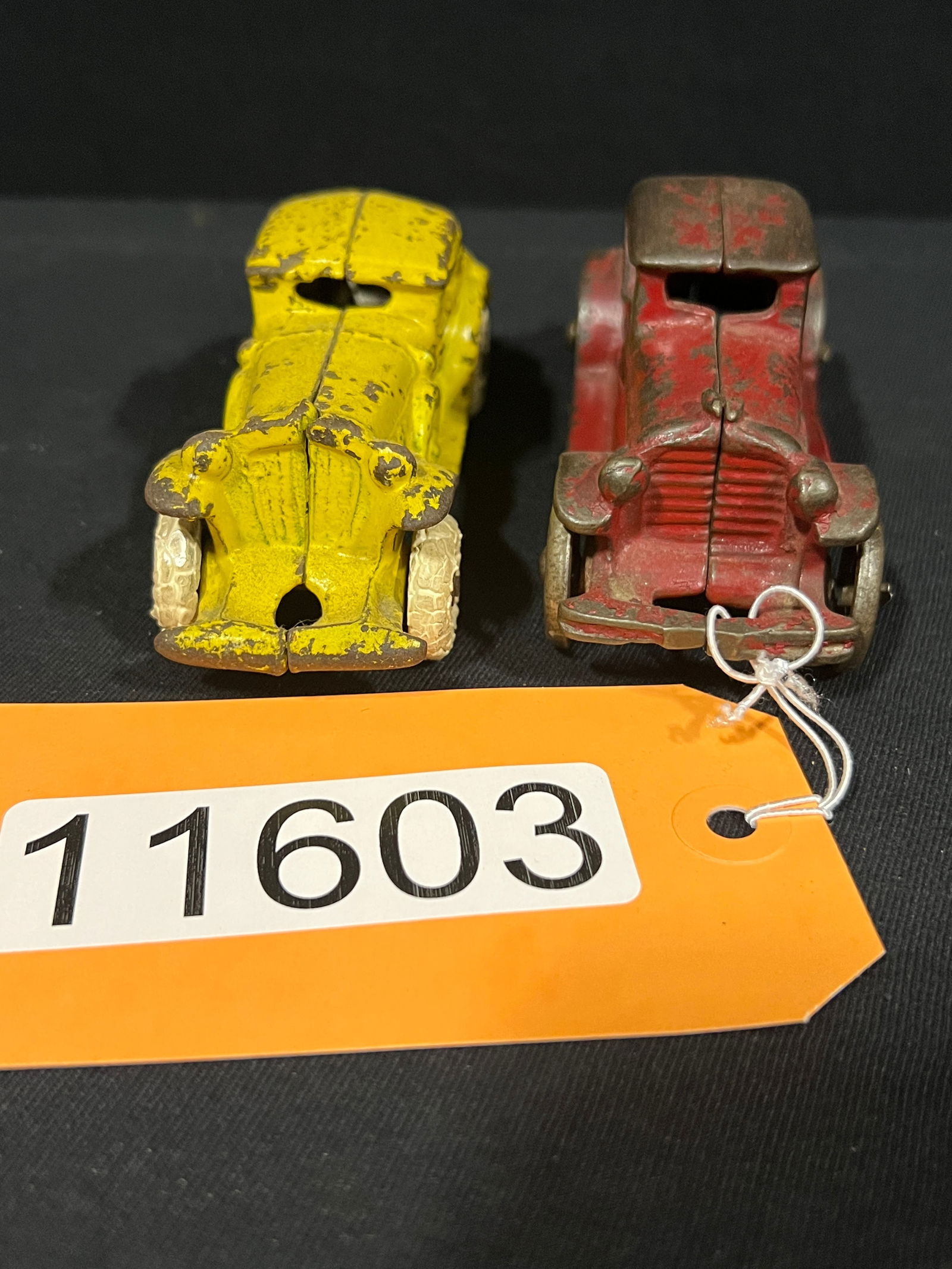 AC williams cast iron sedan metal toys ford (1 of 4)