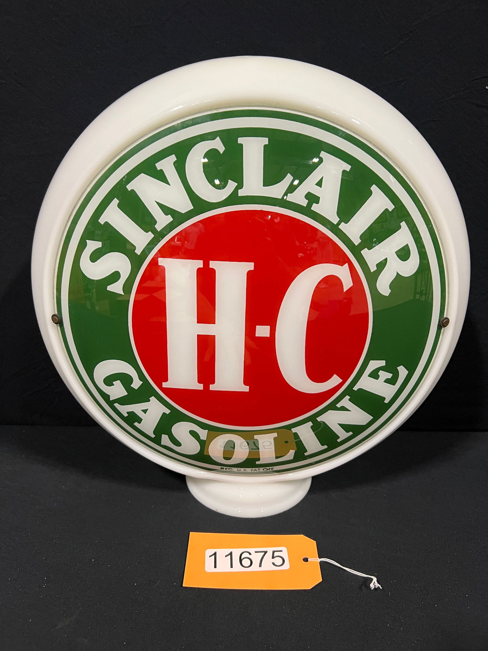 Sinclair 13 inch gas globe (1 of 2)