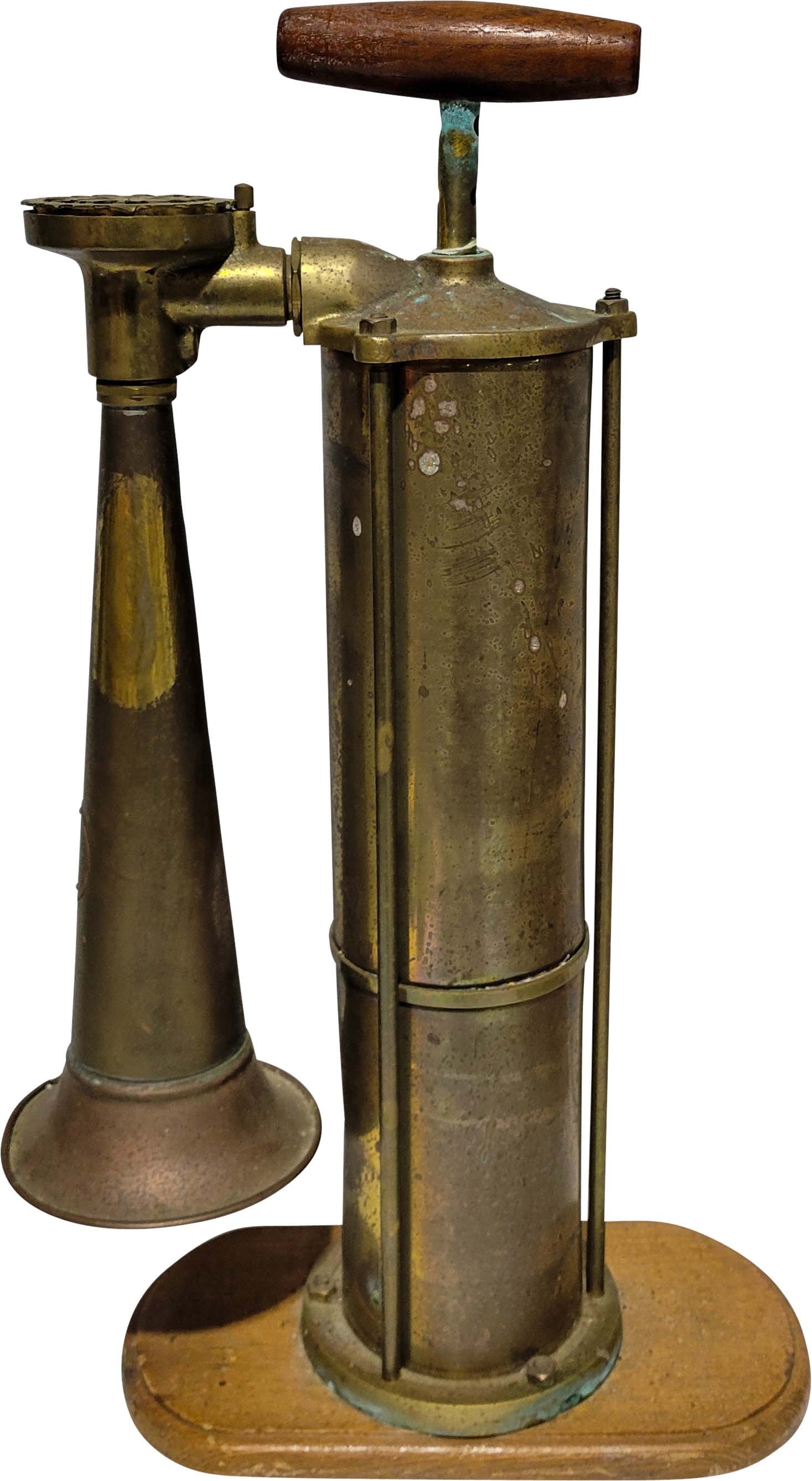 Vintage Tyfon Brass Fog Horn (1 of 4)