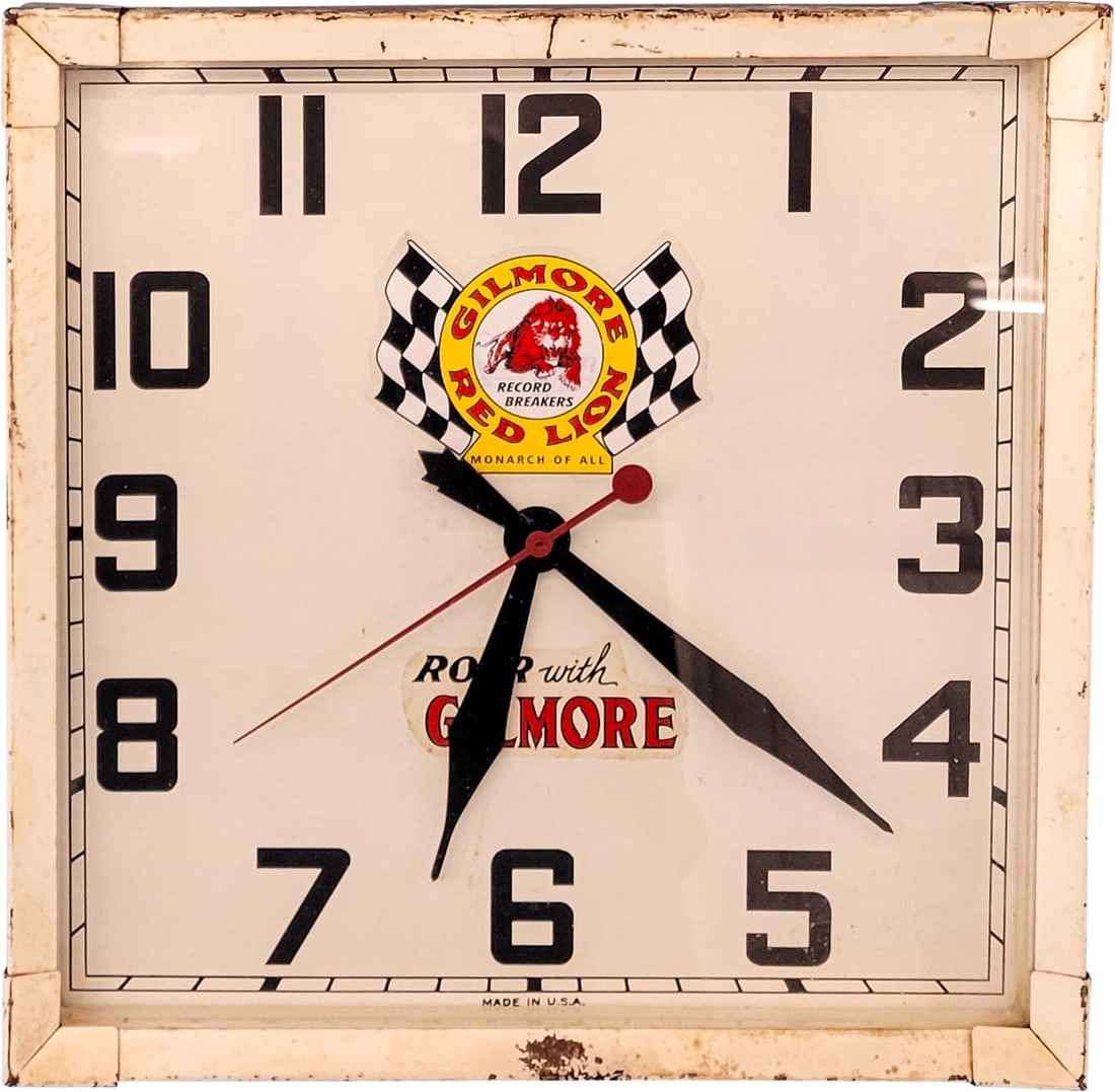 Gilmore Red Lion Clock (1 of 3)