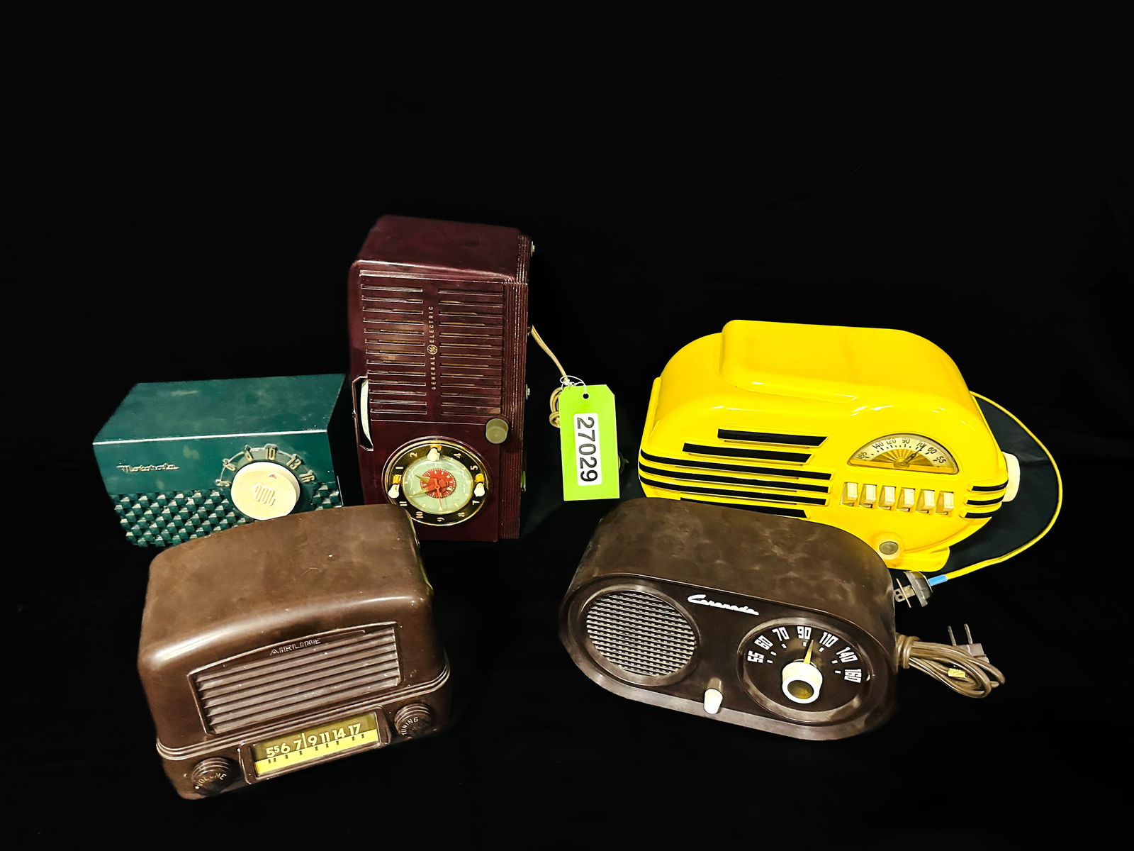 5 Radios Coranada Airline Motorola Crosley General Electric: The Crosley and Motorola did power up once warmed up. The other 3 did not. Assume non functioning for all. Airline 74BR has no cord. PLEASE NOTE, THERE IS ONLY ONE WAY TO PAY FOR ONLINE ITEMS IN THIS